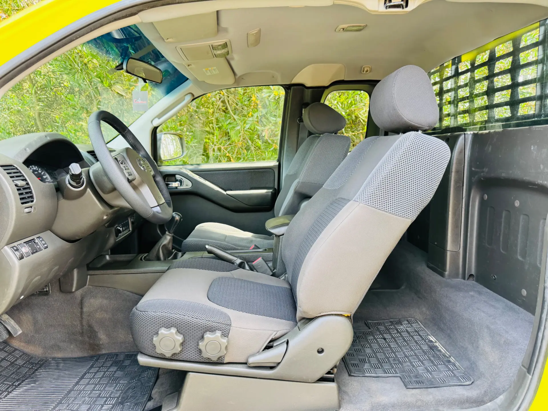 Nissan Navara 2.5 dCi CD SE Eastpak 21