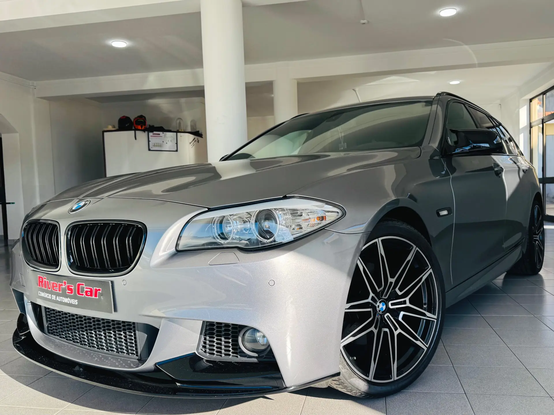 BMW 520 d Pack M Auto 1