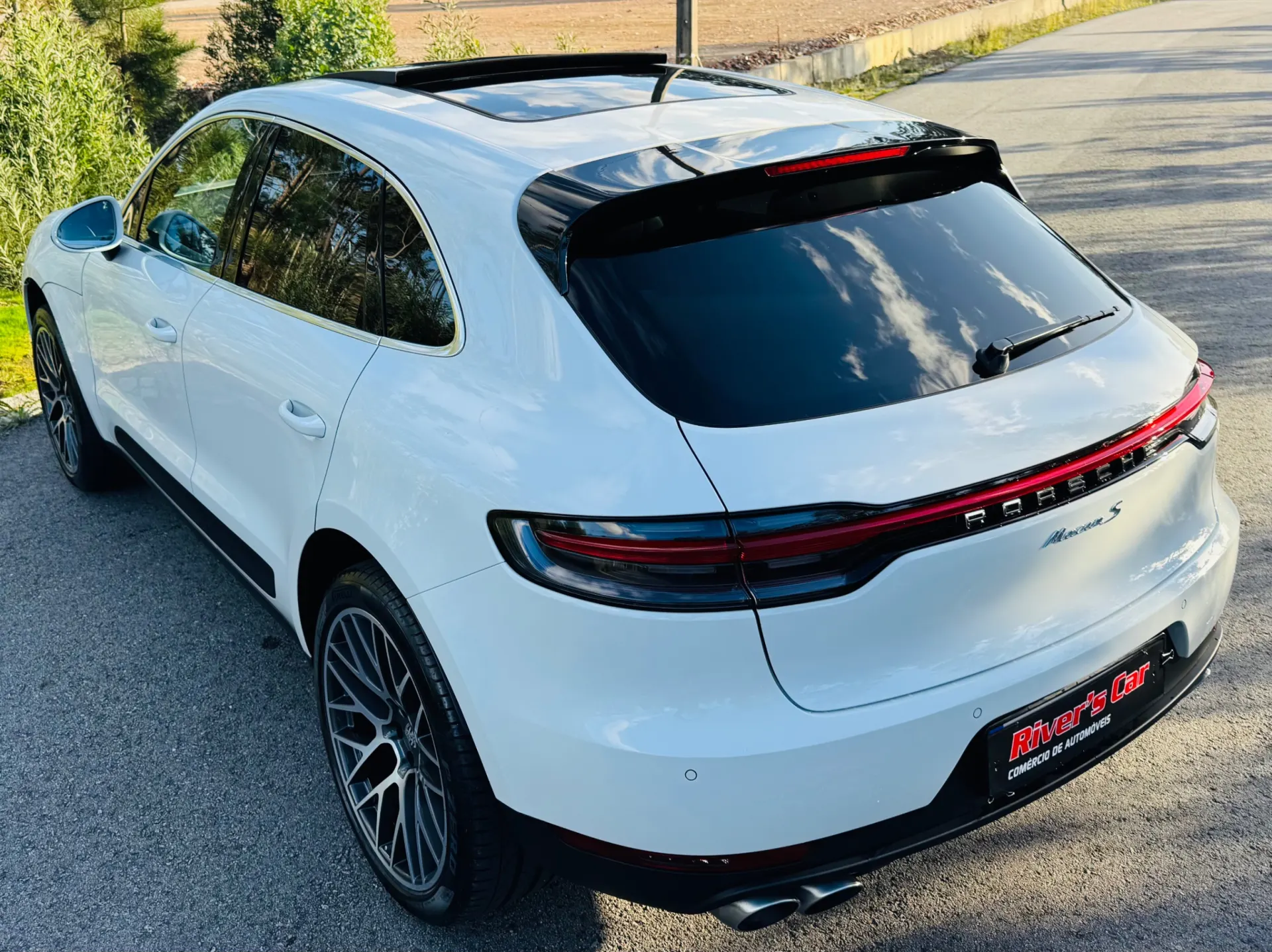 Porsche Macan S 15