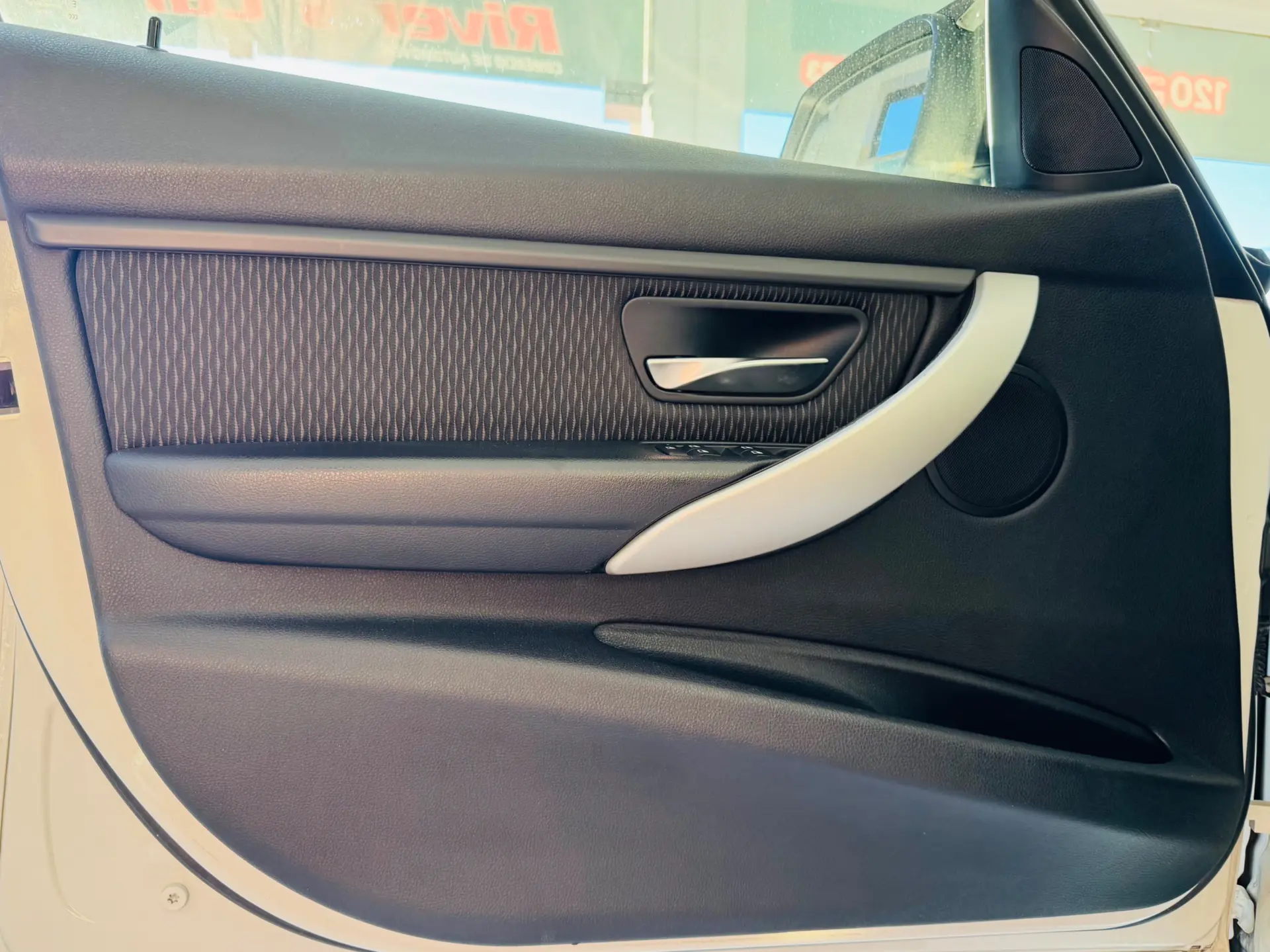 BMW 320 d Sport Line 15
