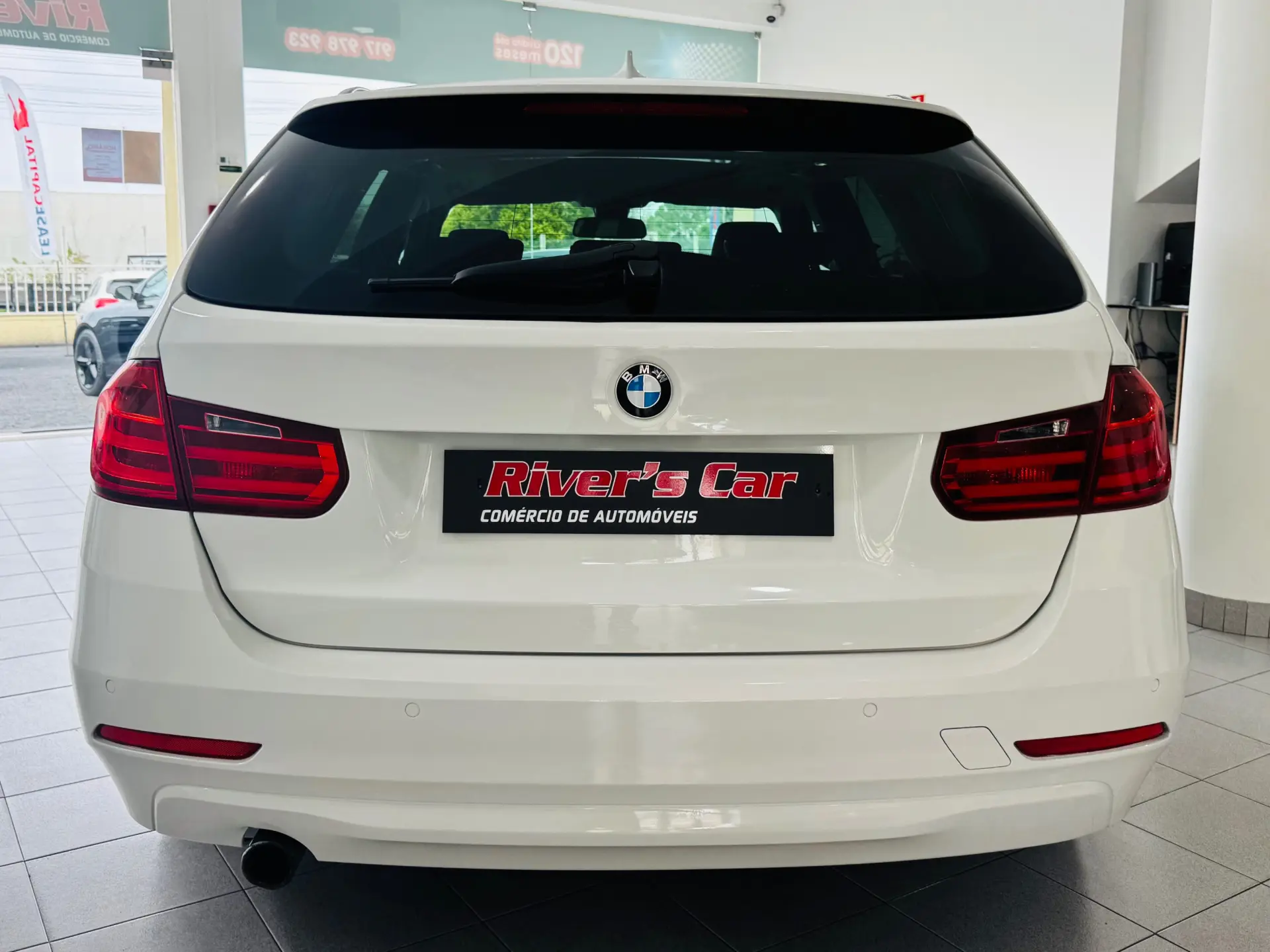 BMW 320 d Sport Line 11