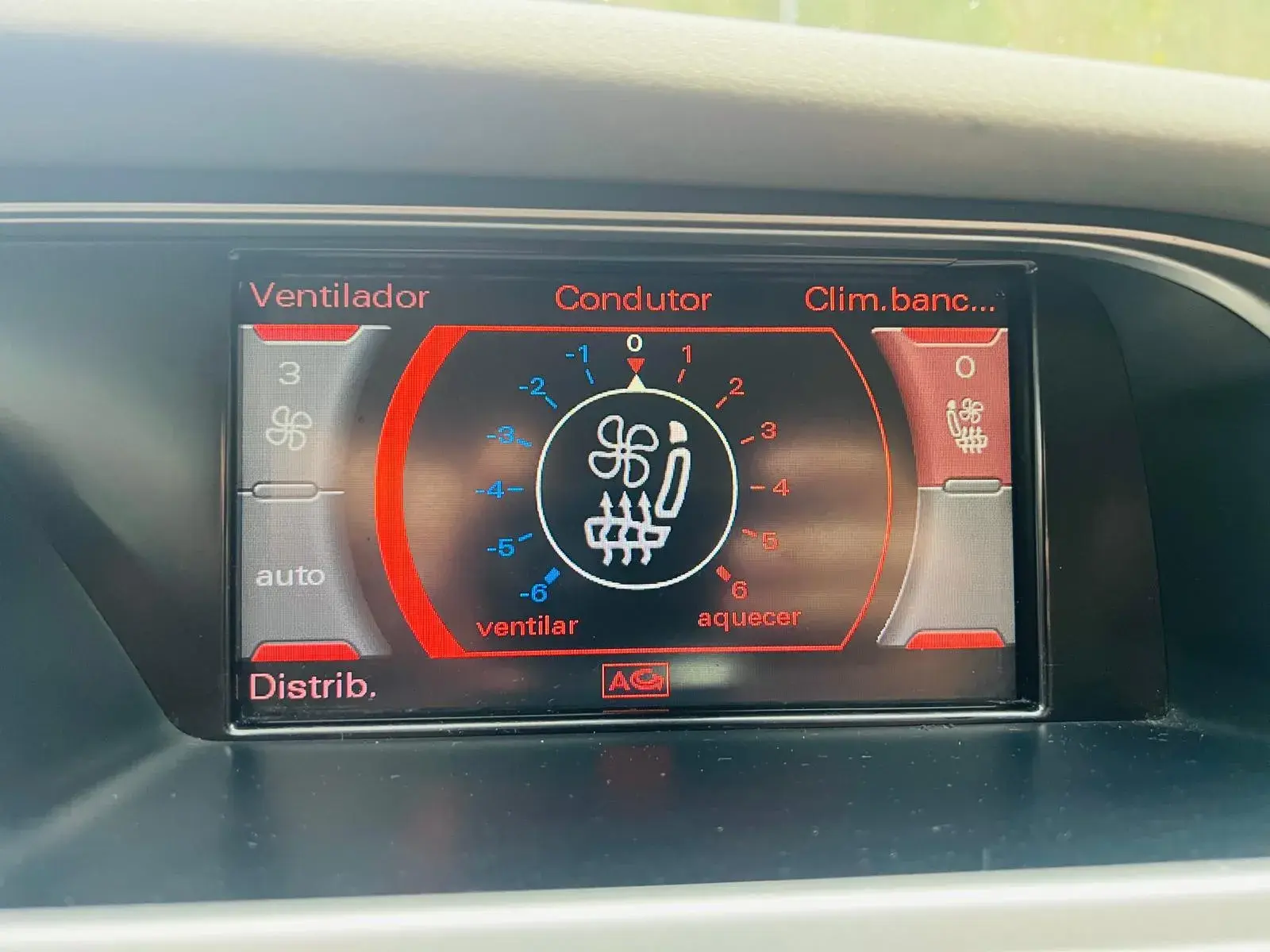 Audi A4 2.7 TDi V6 Exclusive Multitronic 27