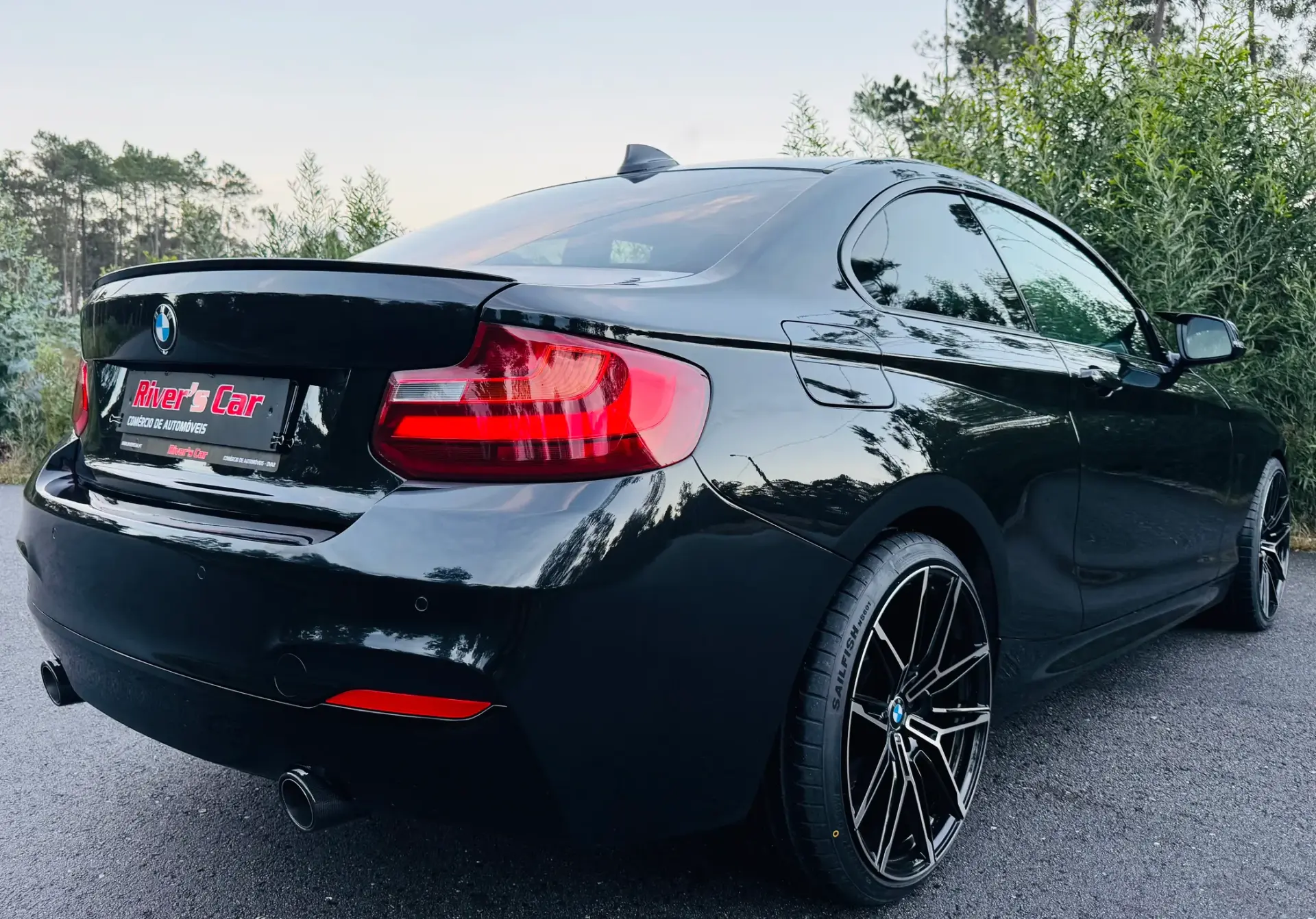 BMW 220 d Pack M Auto 11