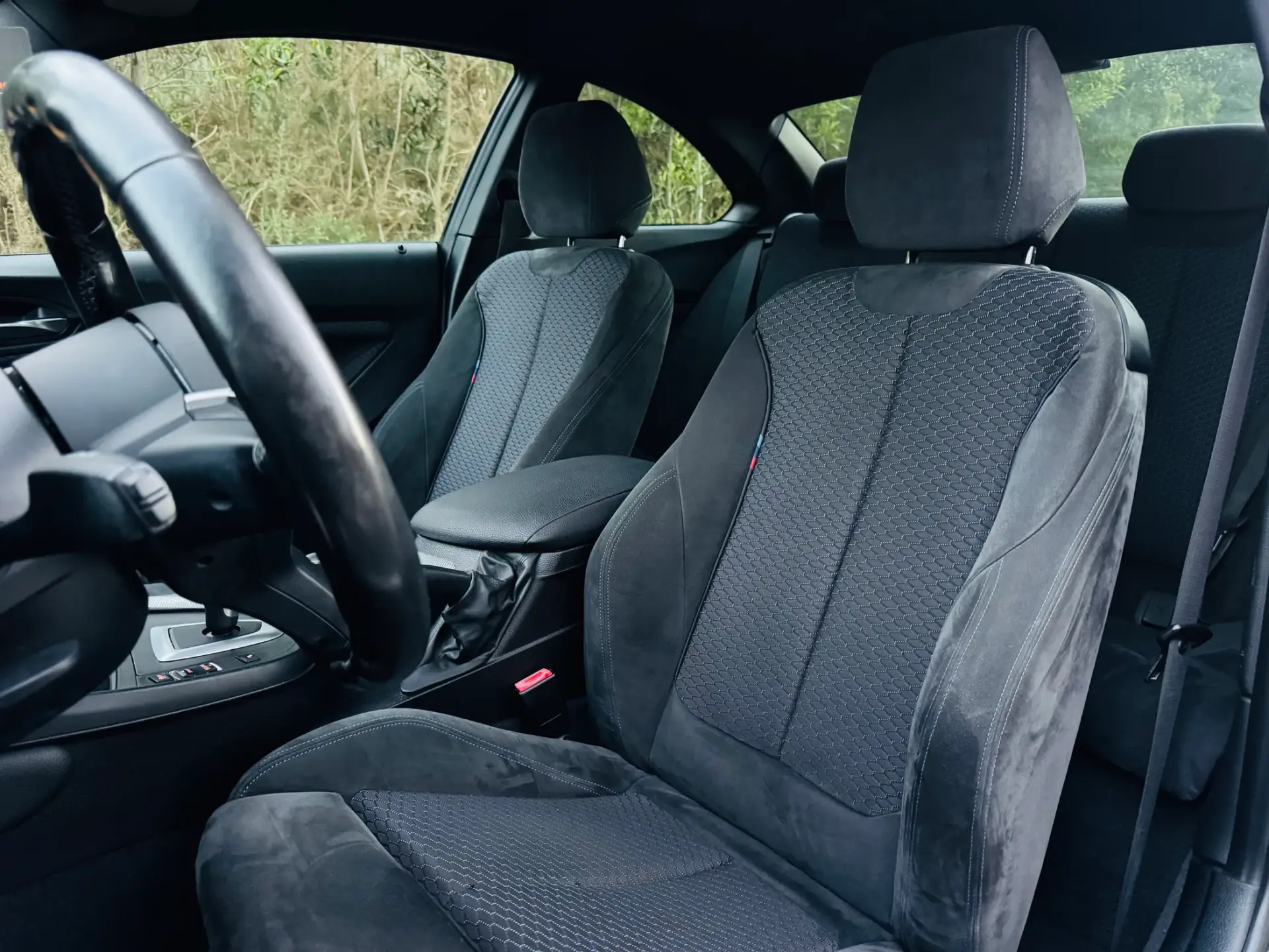 BMW 220 d Pack M Auto 23