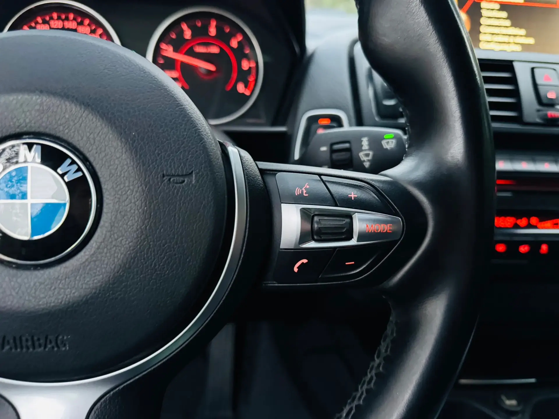 BMW 220 d Pack M Auto 28