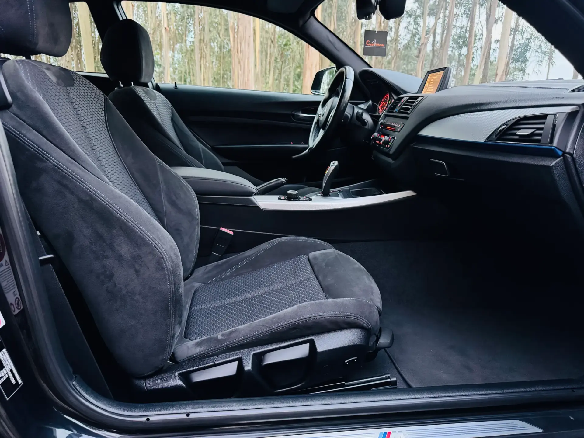 BMW 220 d Pack M Auto 37