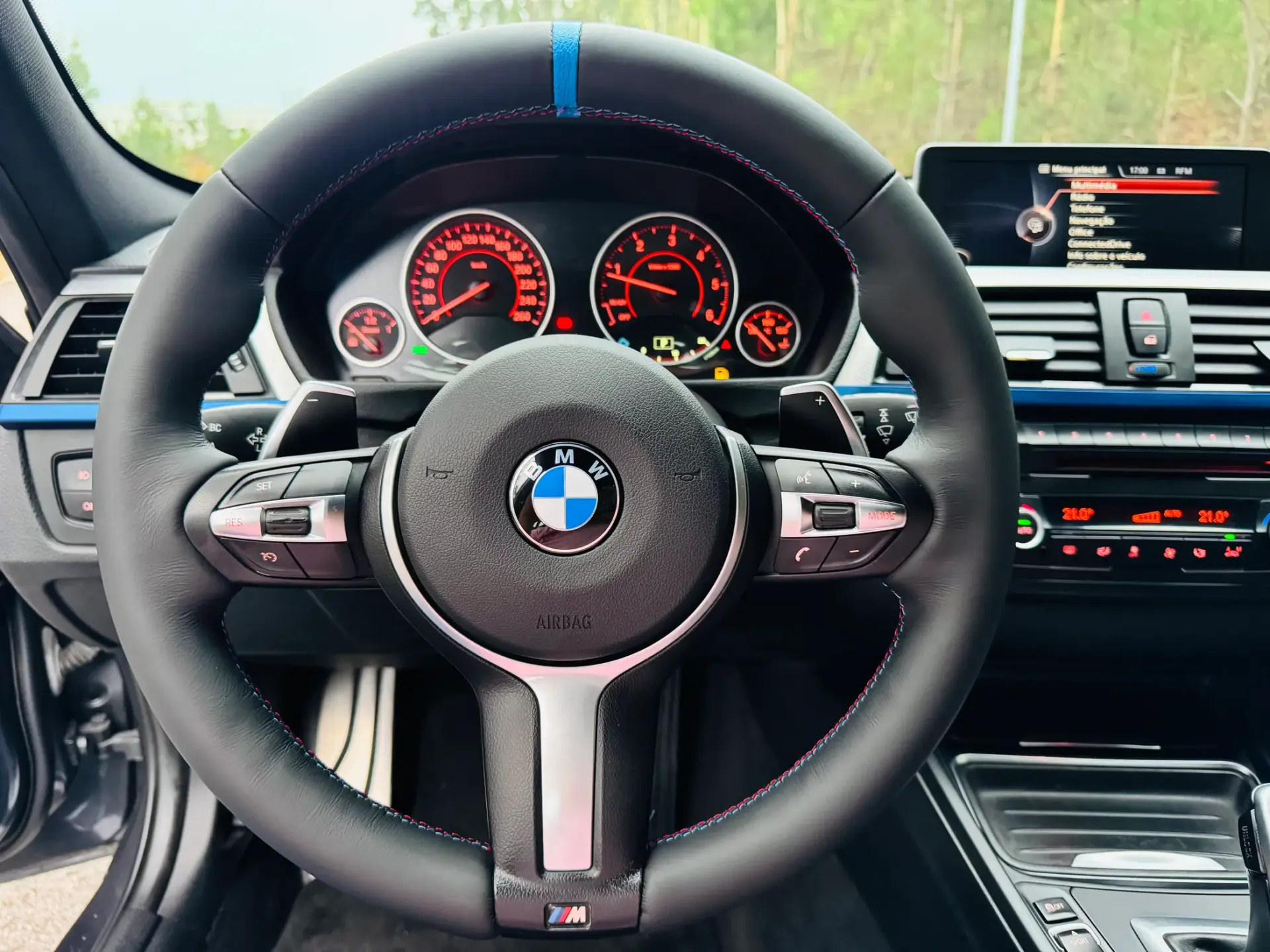 BMW 320 d Touring Auto Pack M 22