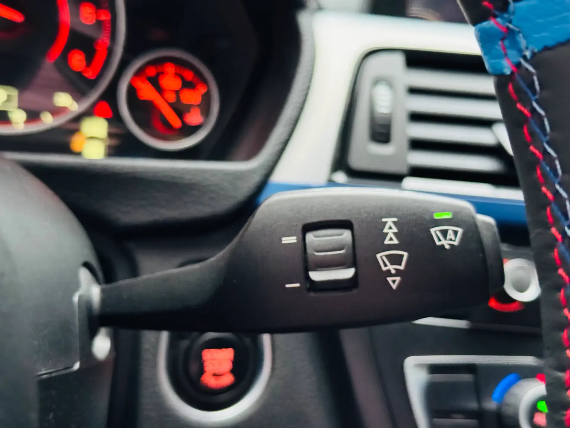 BMW 320 d Touring Auto Pack M 26