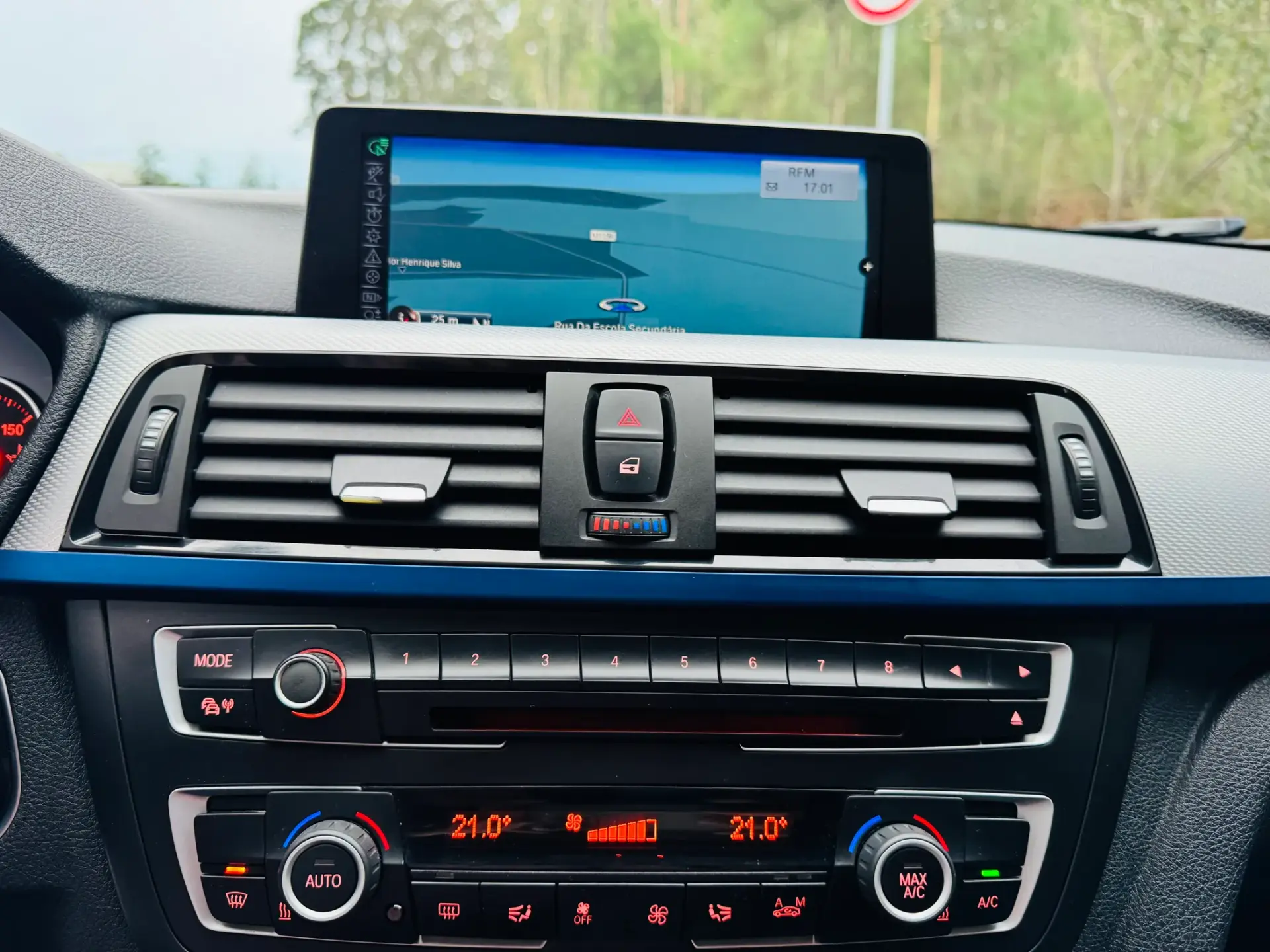 BMW 320 d Touring Auto Pack M 29