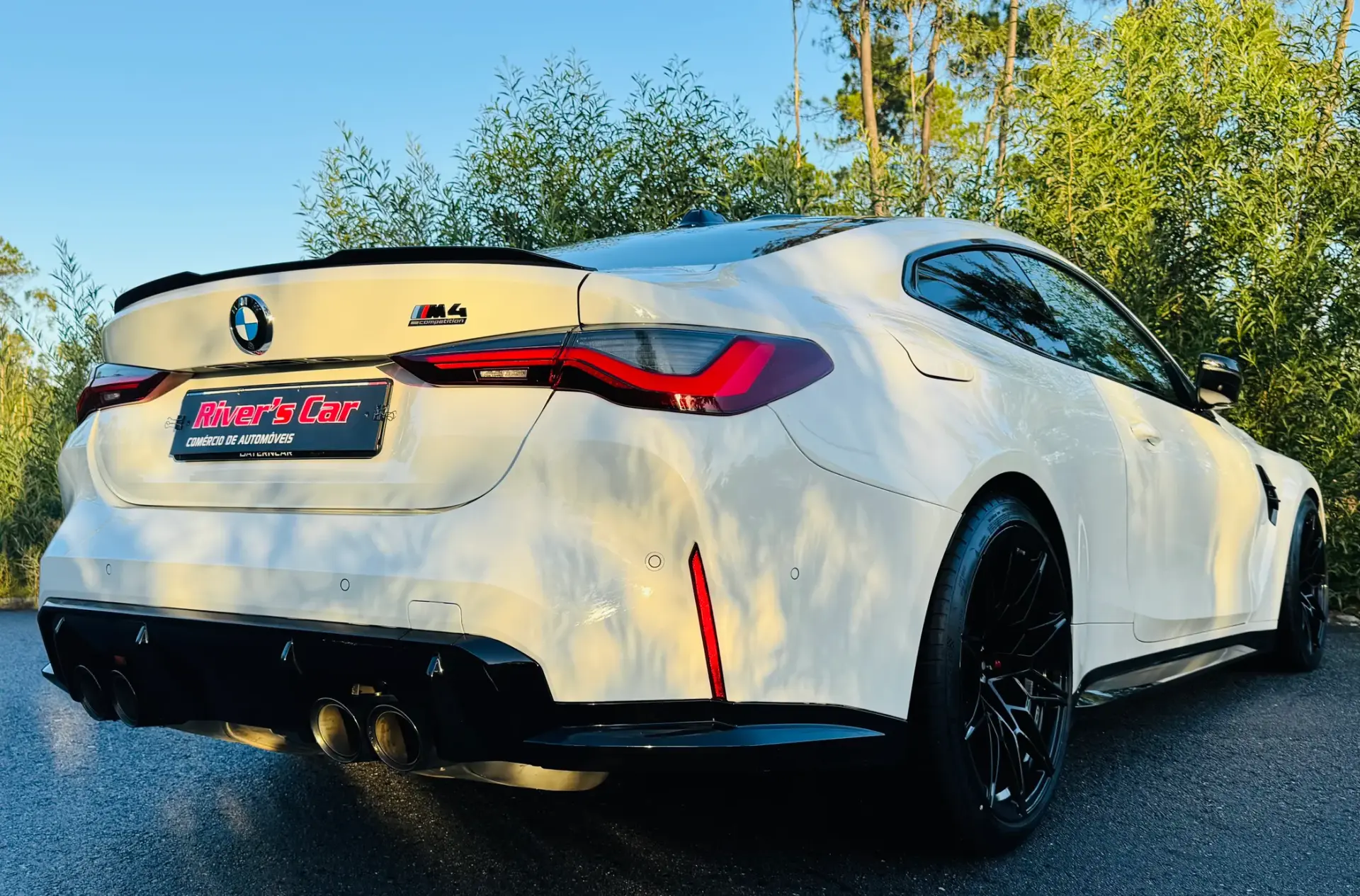 BMW M4 Competition xDrive 16