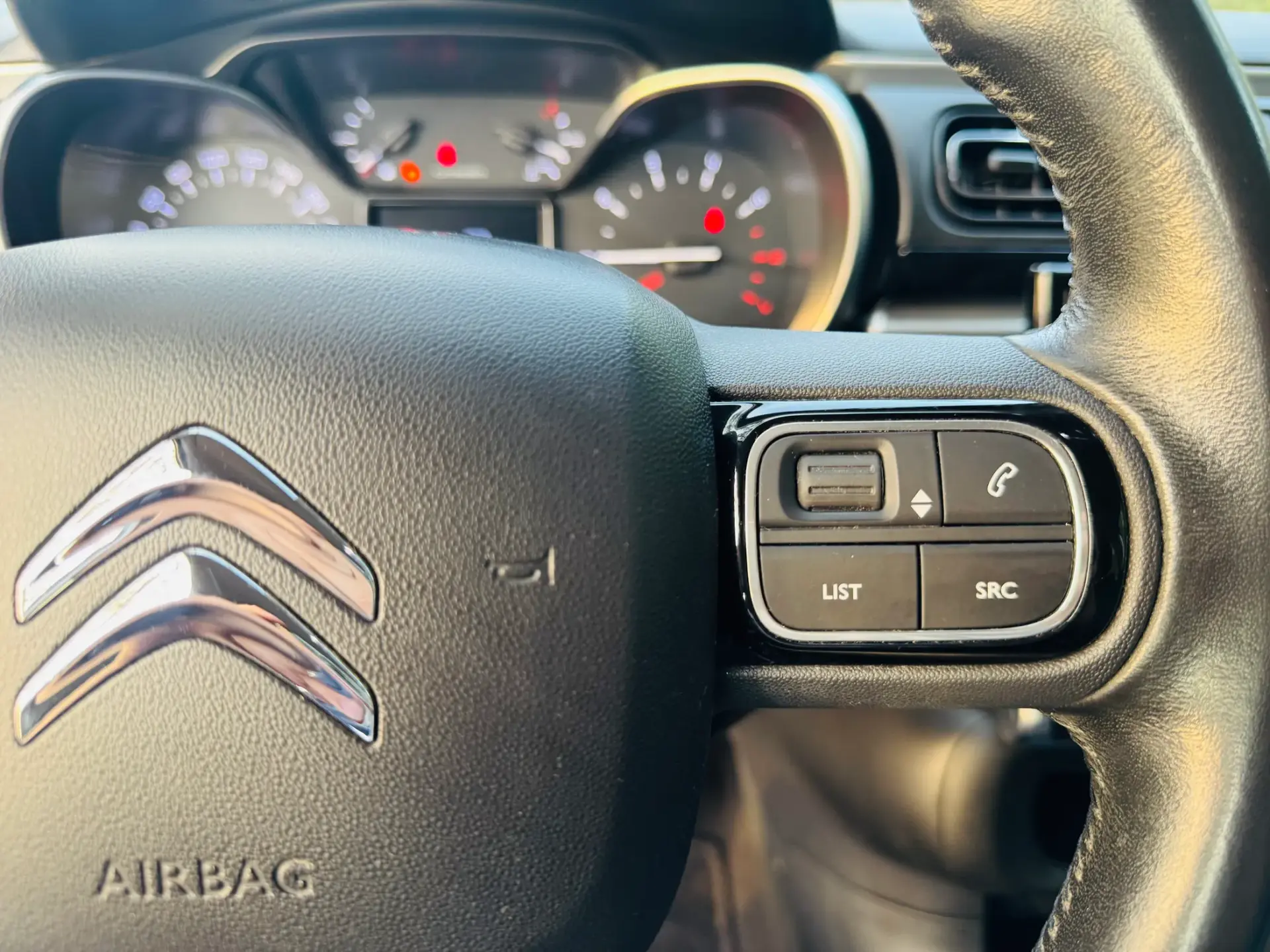 Citroën C3 1.2 PureTech Shine 22