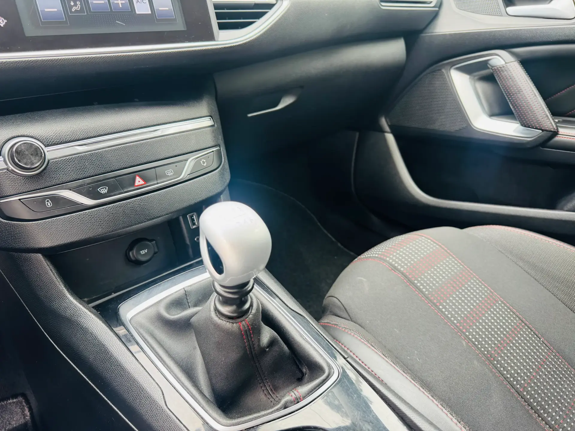 Peugeot 308 SW 1.6 BlueHDi GT Line 23