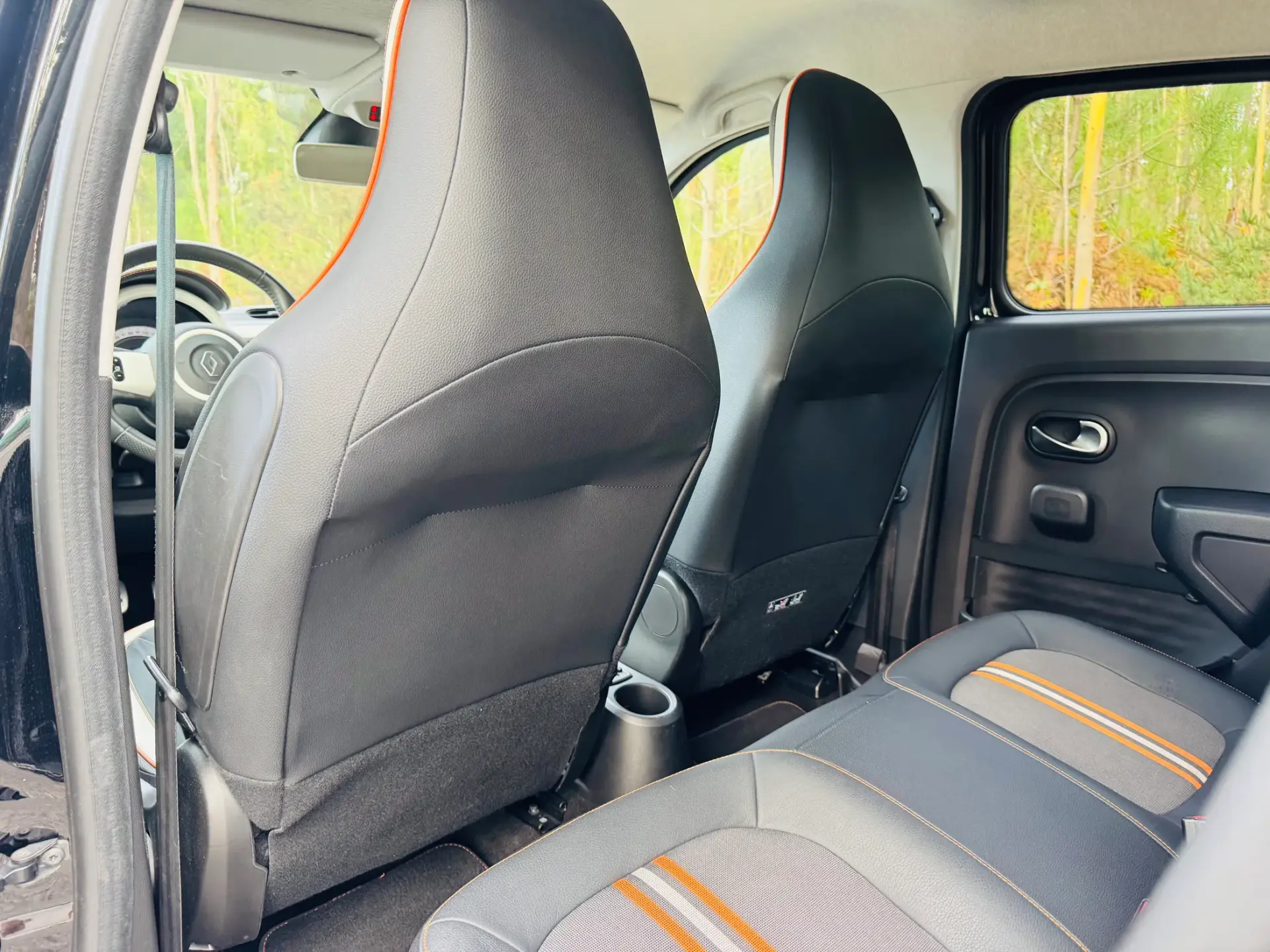 Renault Twingo 0.9 TCe GT 36