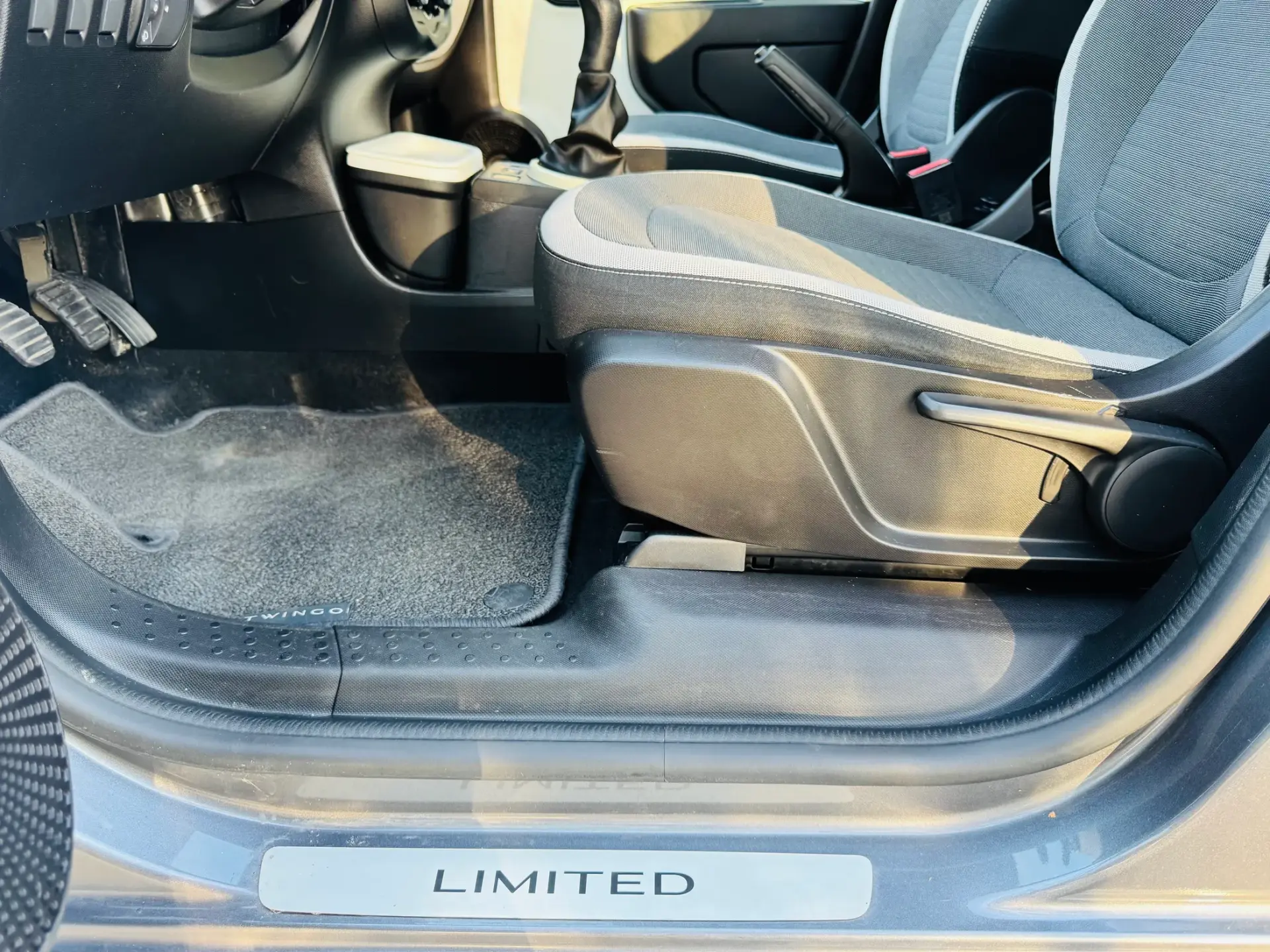 Renault Twingo 1.0 SCe Limited 16