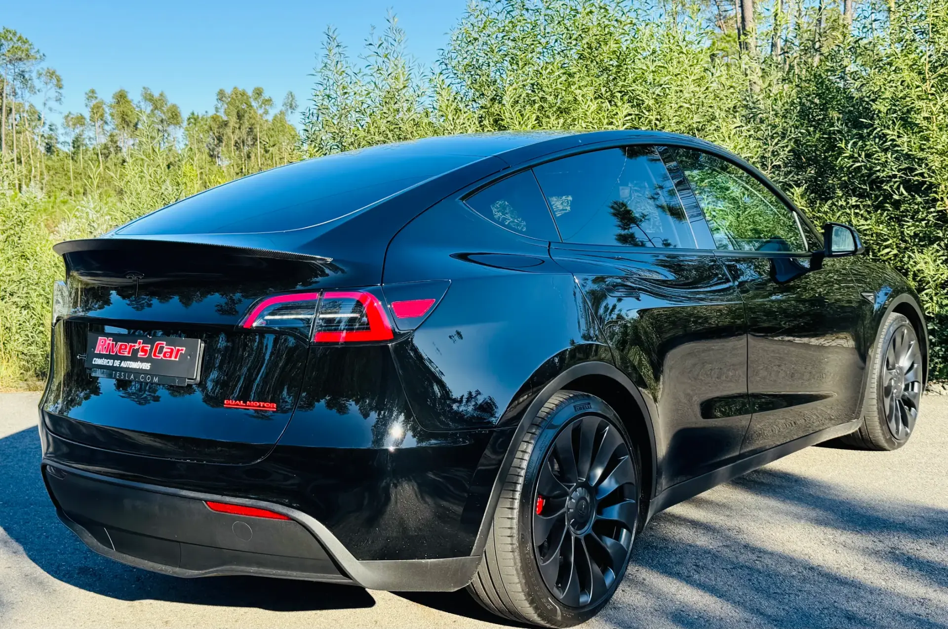 Tesla Model Y Performance Tração Integral 11