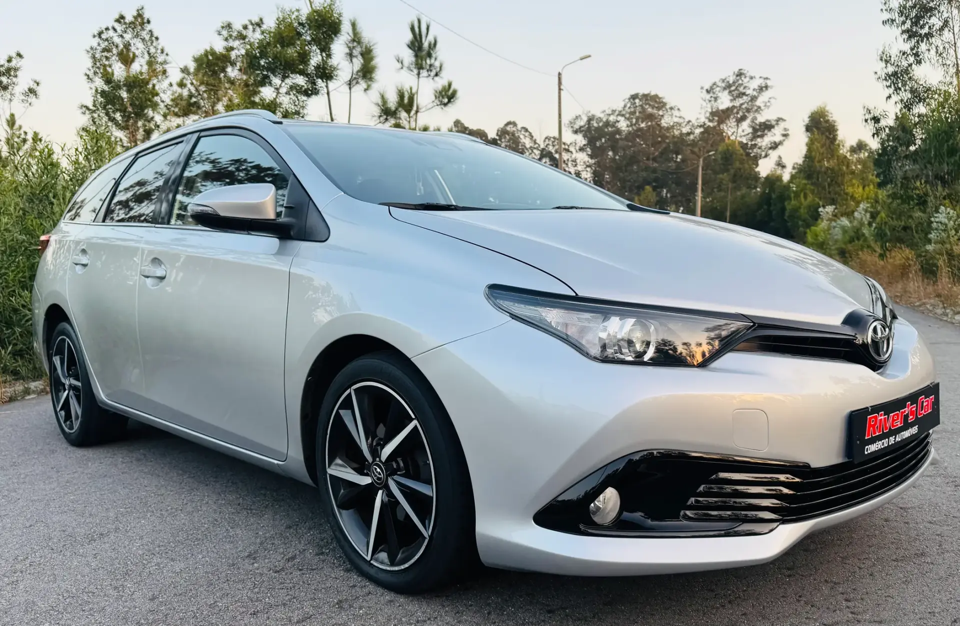 Toyota Auris Touring Sports 1.4 D-4D Comfort+Pack Techno+Pack Sport 7