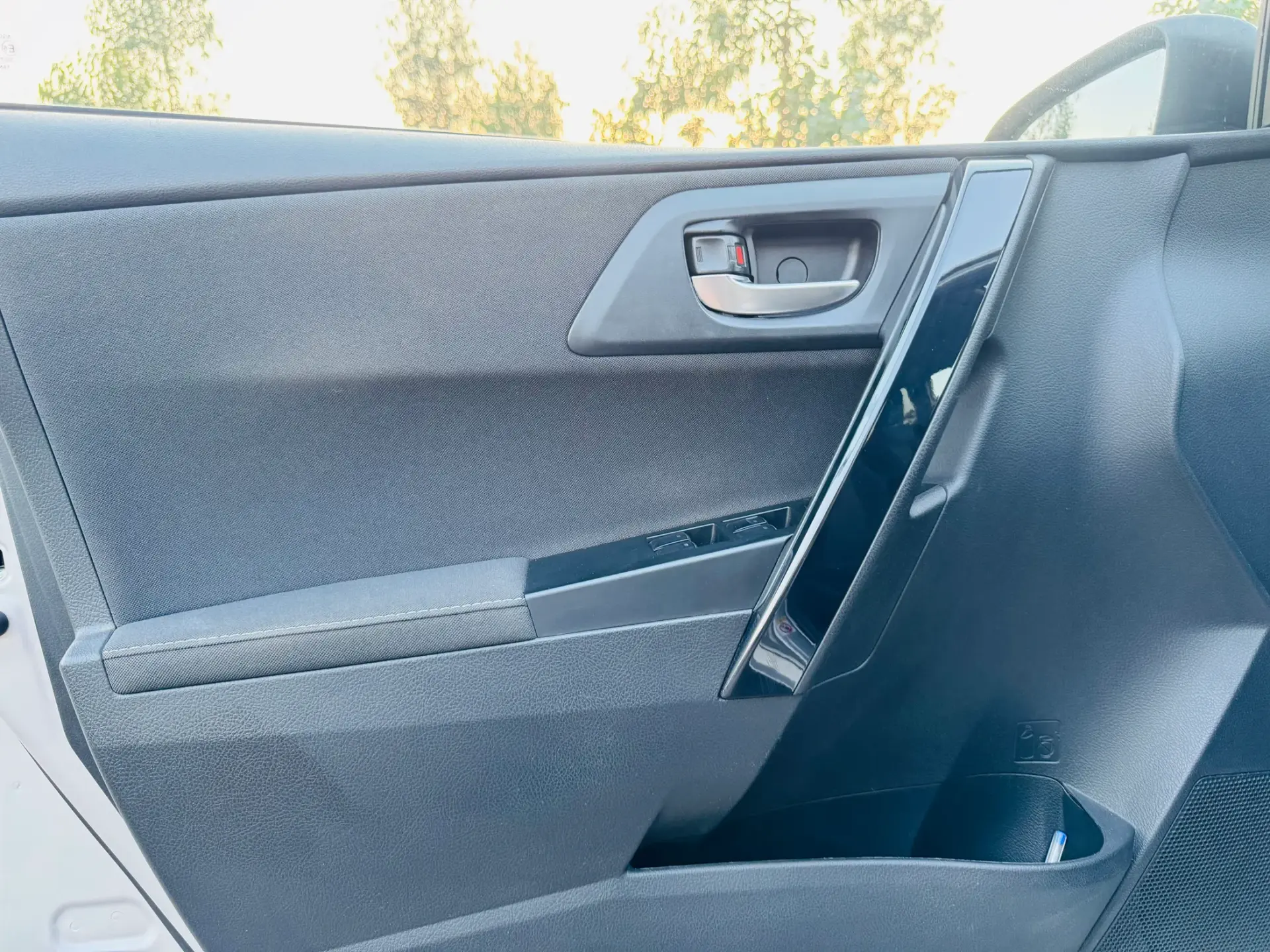 Toyota Auris Touring Sports 1.4 D-4D Comfort+Pack Techno+Pack Sport 17