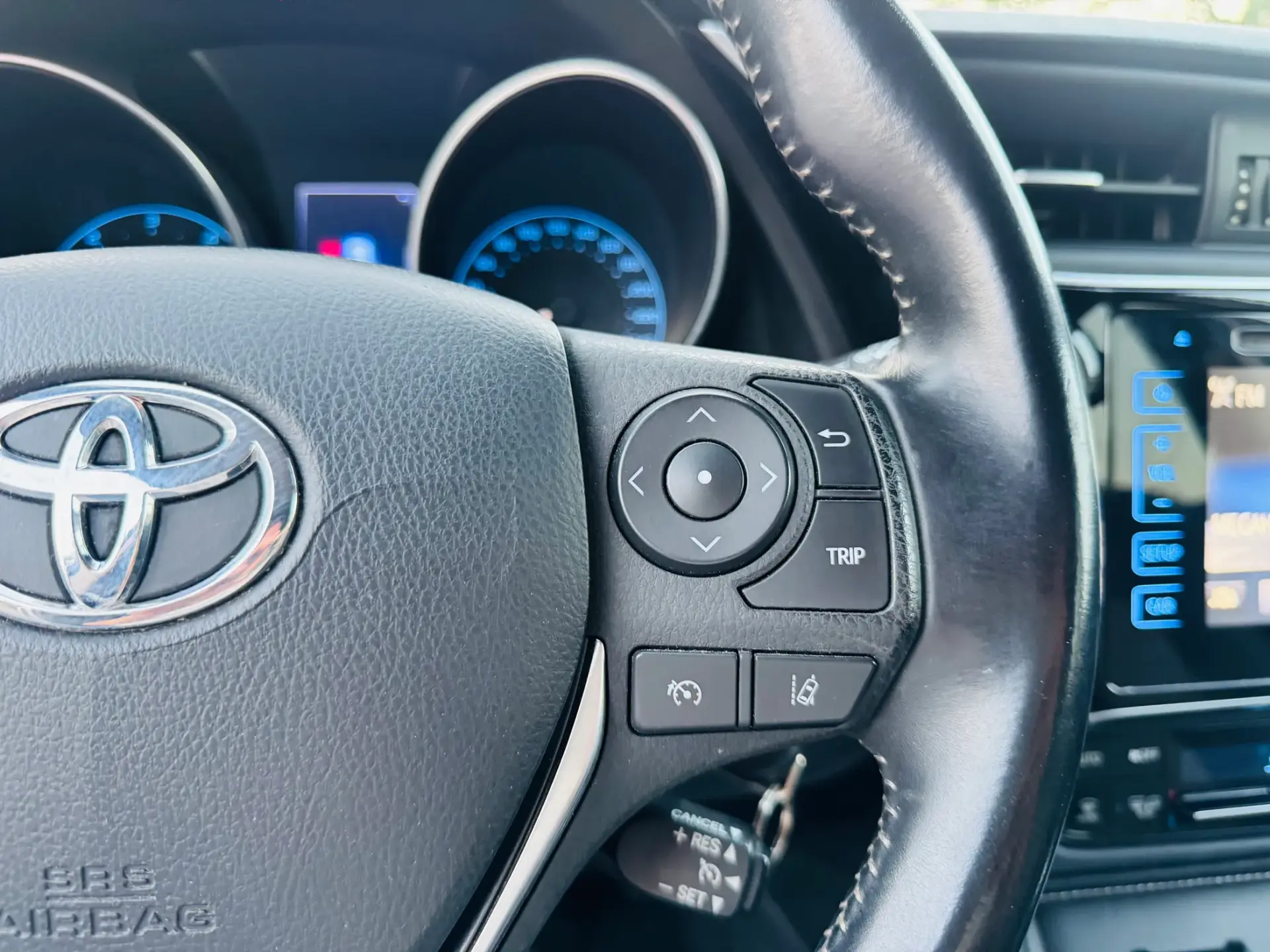 Toyota Auris Touring Sports 1.4 D-4D Comfort+Pack Techno+Pack Sport 24