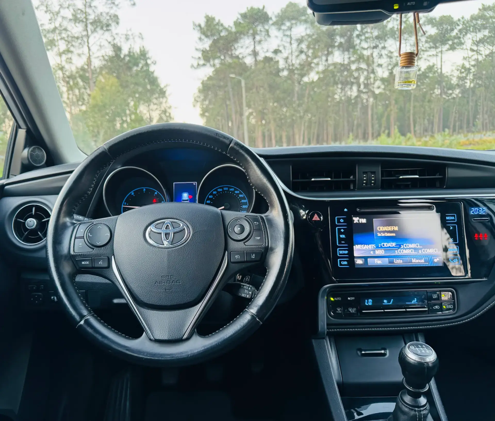 Toyota Auris Touring Sports 1.4 D-4D Comfort+Pack Techno+Pack Sport 30