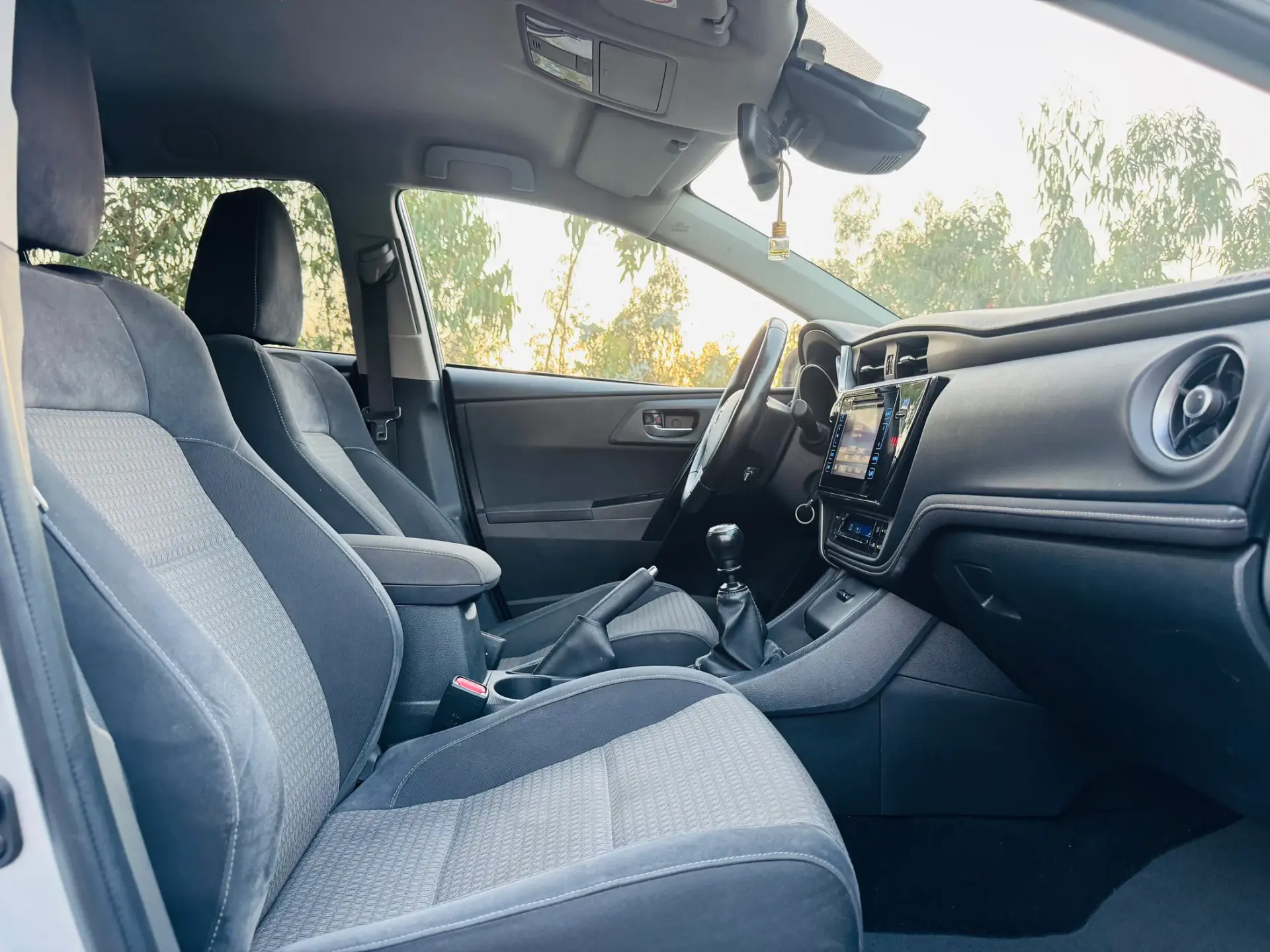 Toyota Auris Touring Sports 1.4 D-4D Comfort+Pack Techno+Pack Sport 34