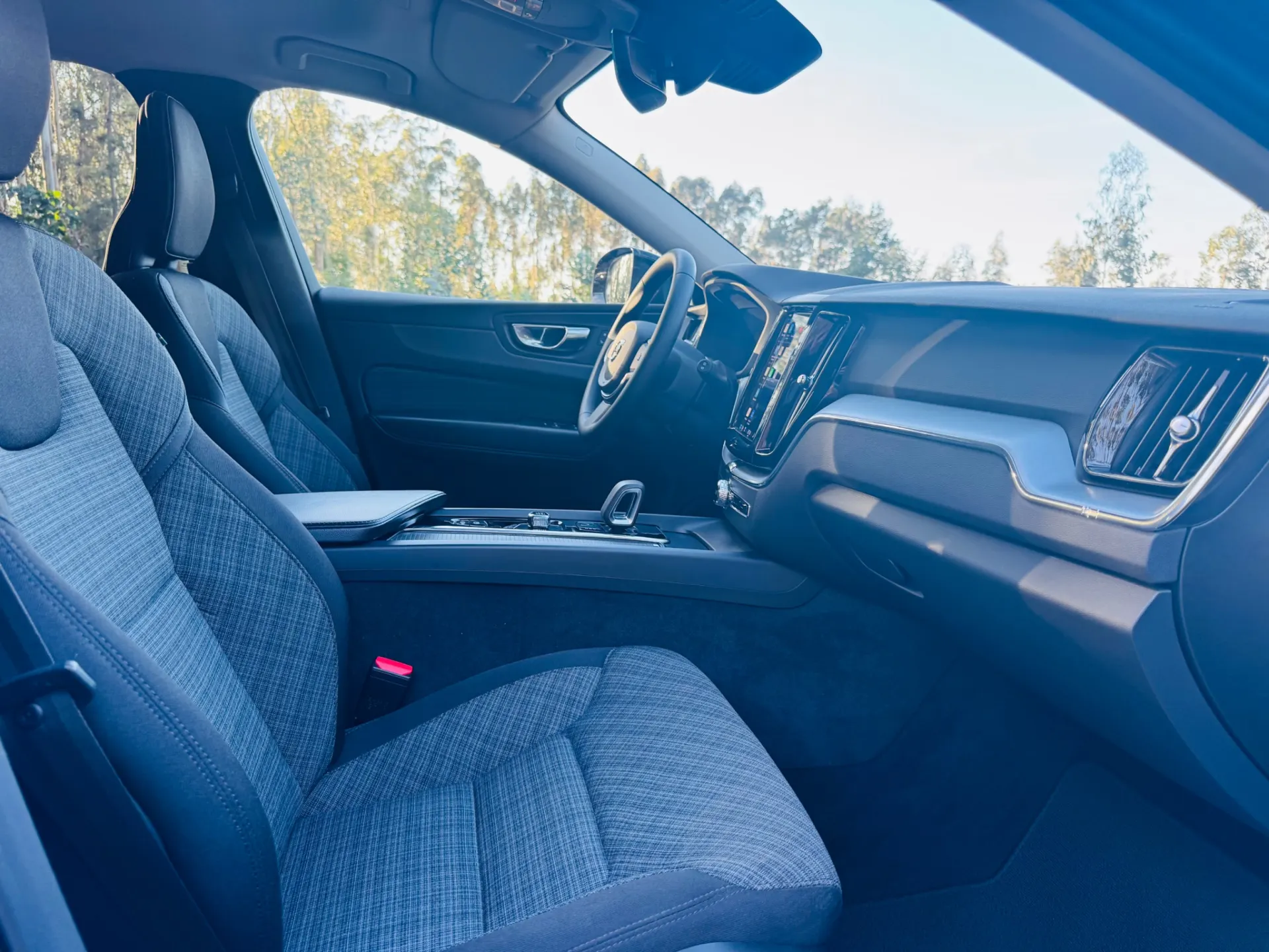 Volvo XC 60 2.0 B4 Inscription Geartronic 44