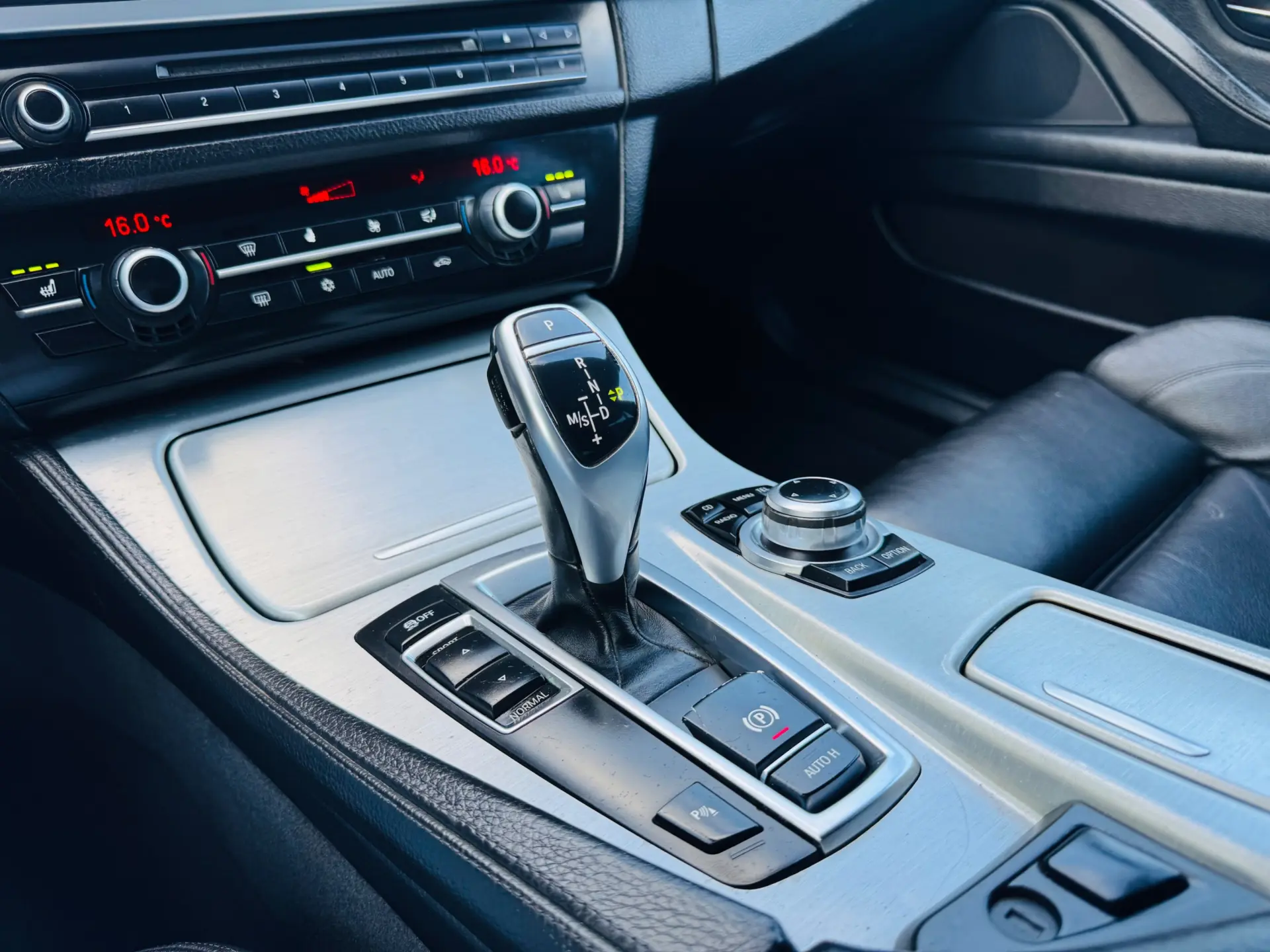 BMW 520 d Pack M Auto 33
