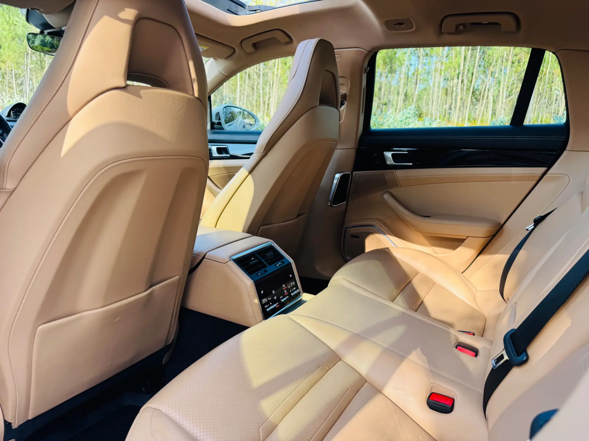 Porsche Panamera Sport Turismo 4 E-Hybrid 61