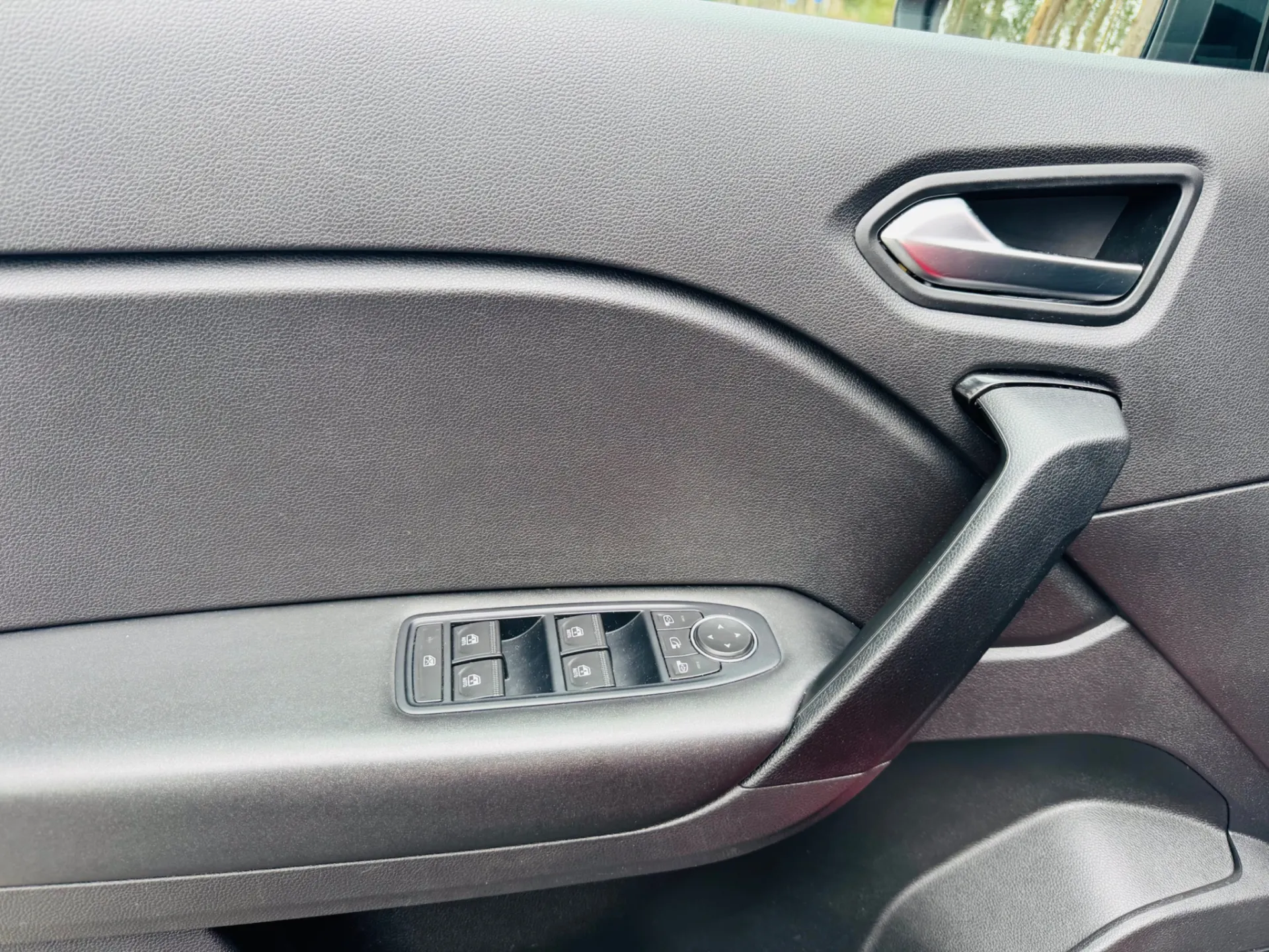 Renault Captur 1.0 TCe Intens Bi-Fuel 21