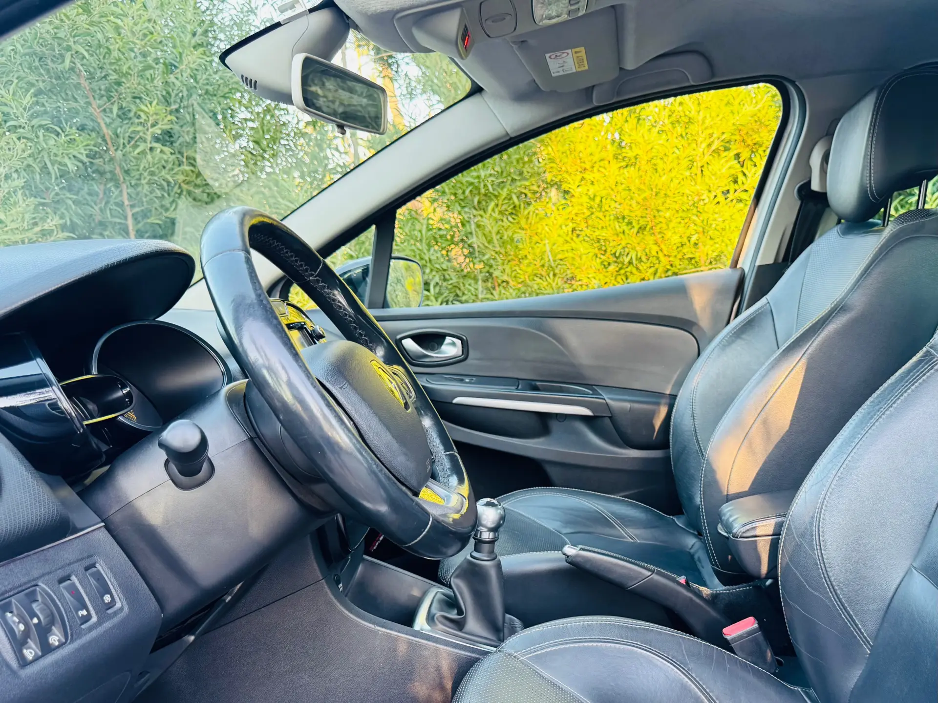 Renault Clio dCi 90 Limited 17
