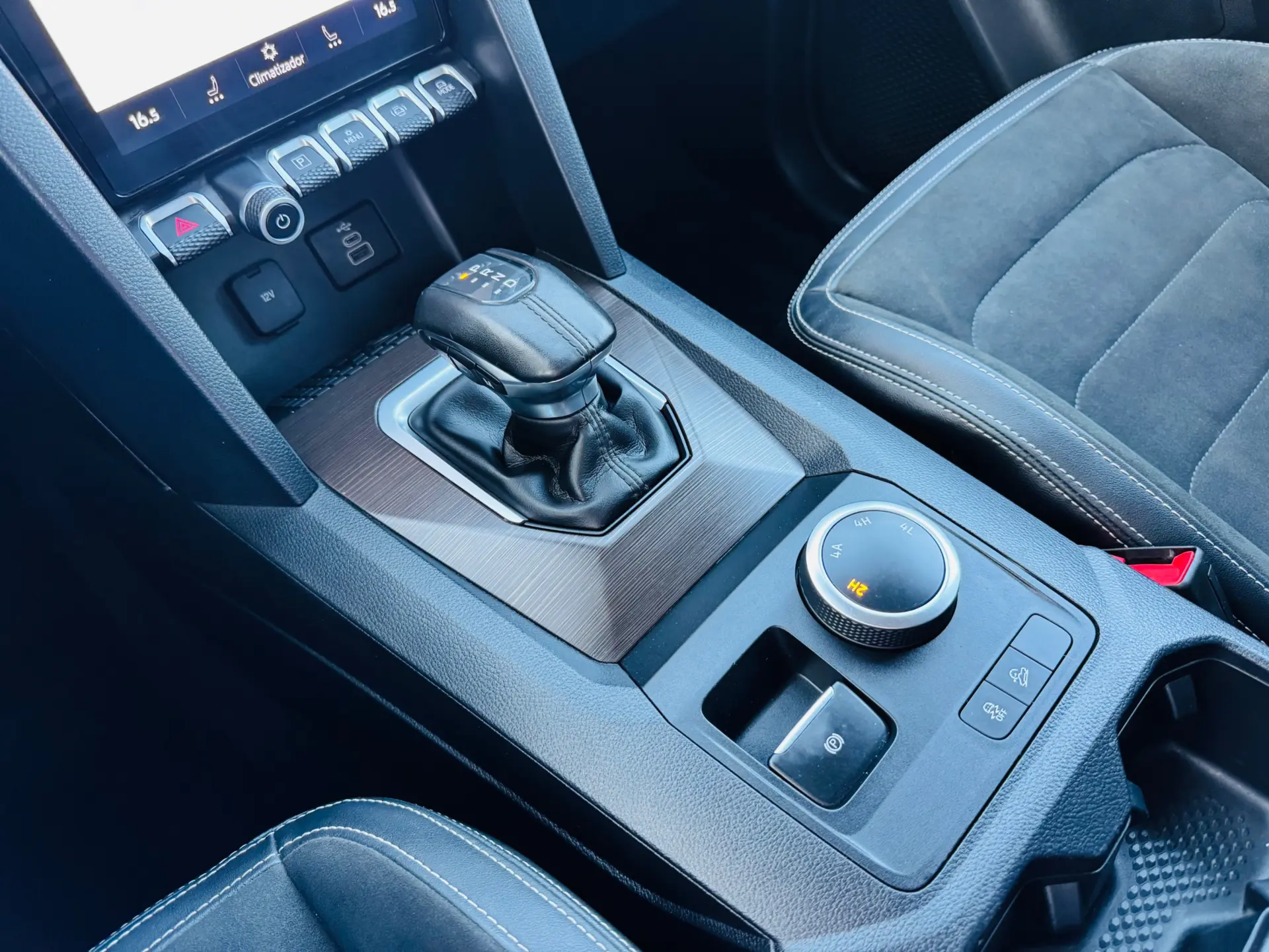 Volkswagen Amarok 2.0 TDi Auto Style 41