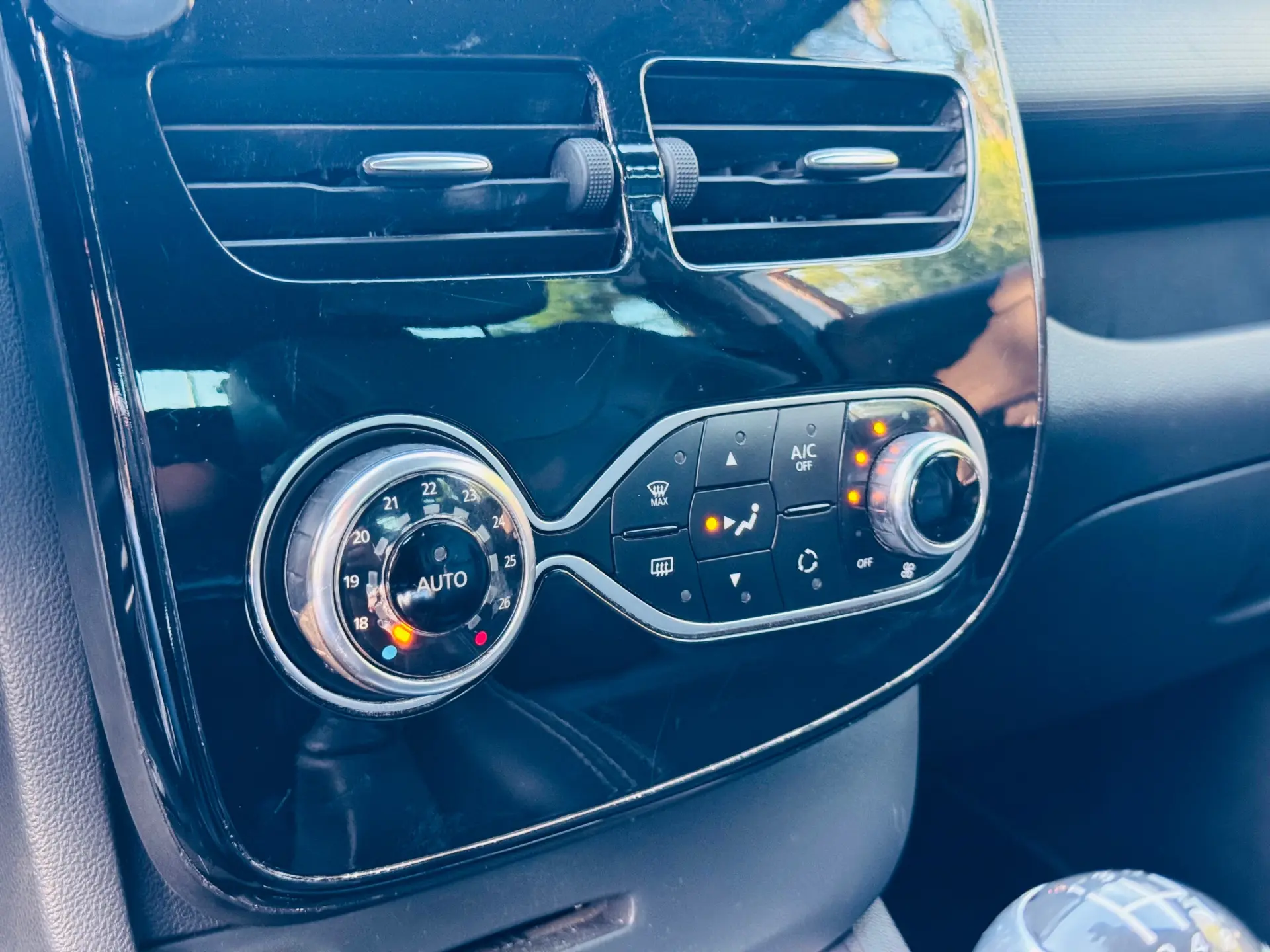 Renault Clio dCi 90 Limited 26