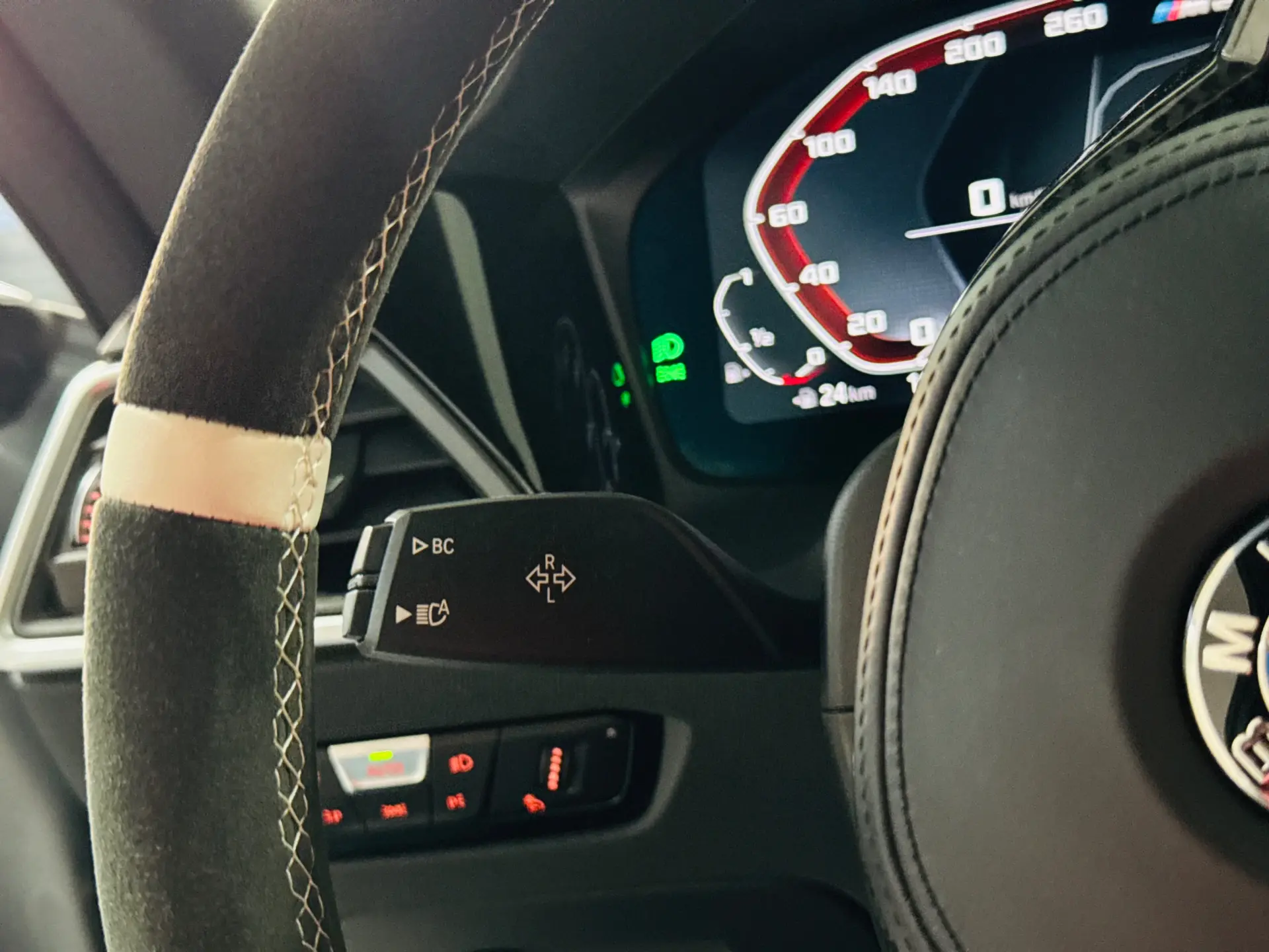 BMW M240i xDrive Auto 25