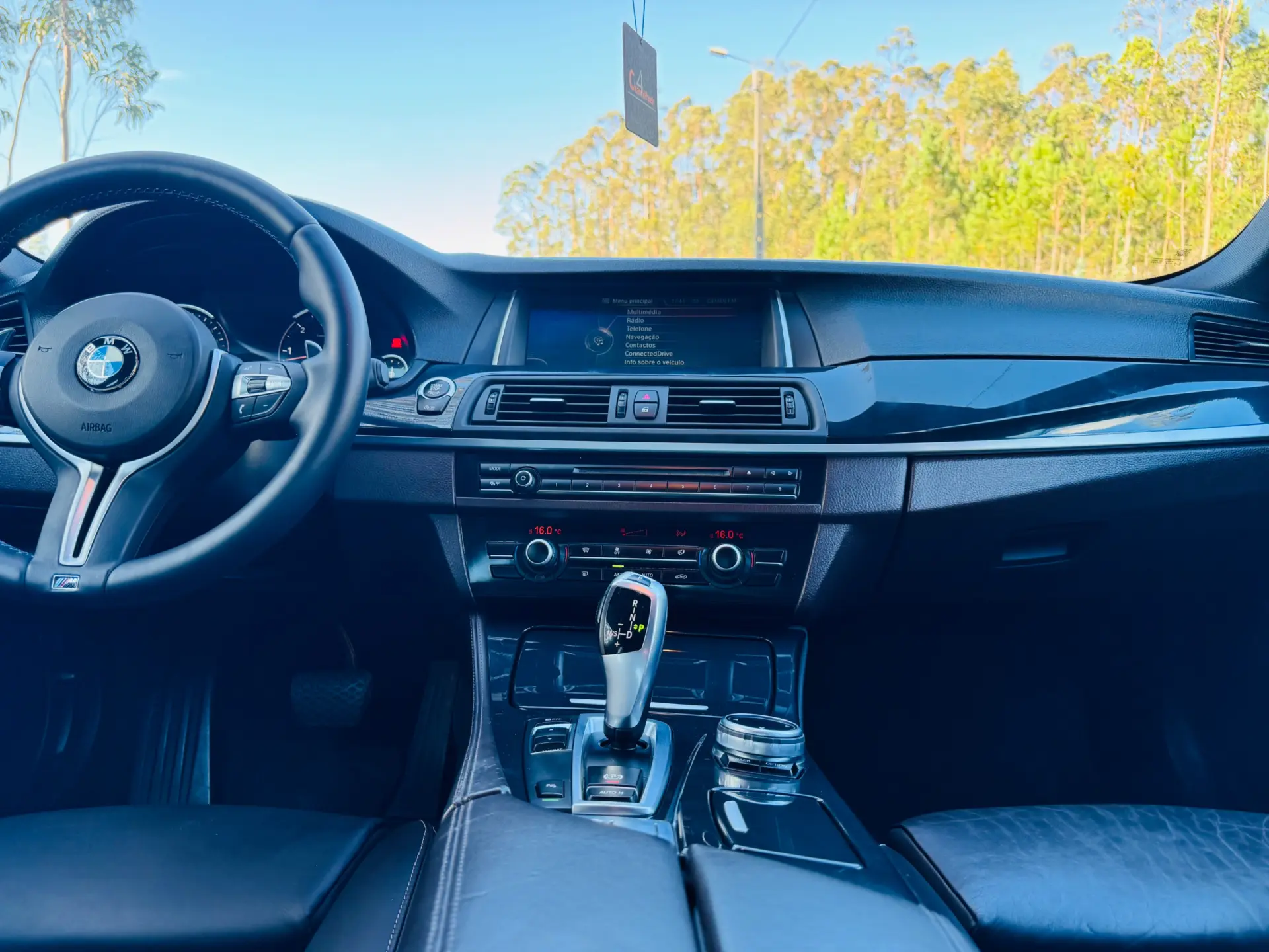 BMW 530 d Pack M Auto 43