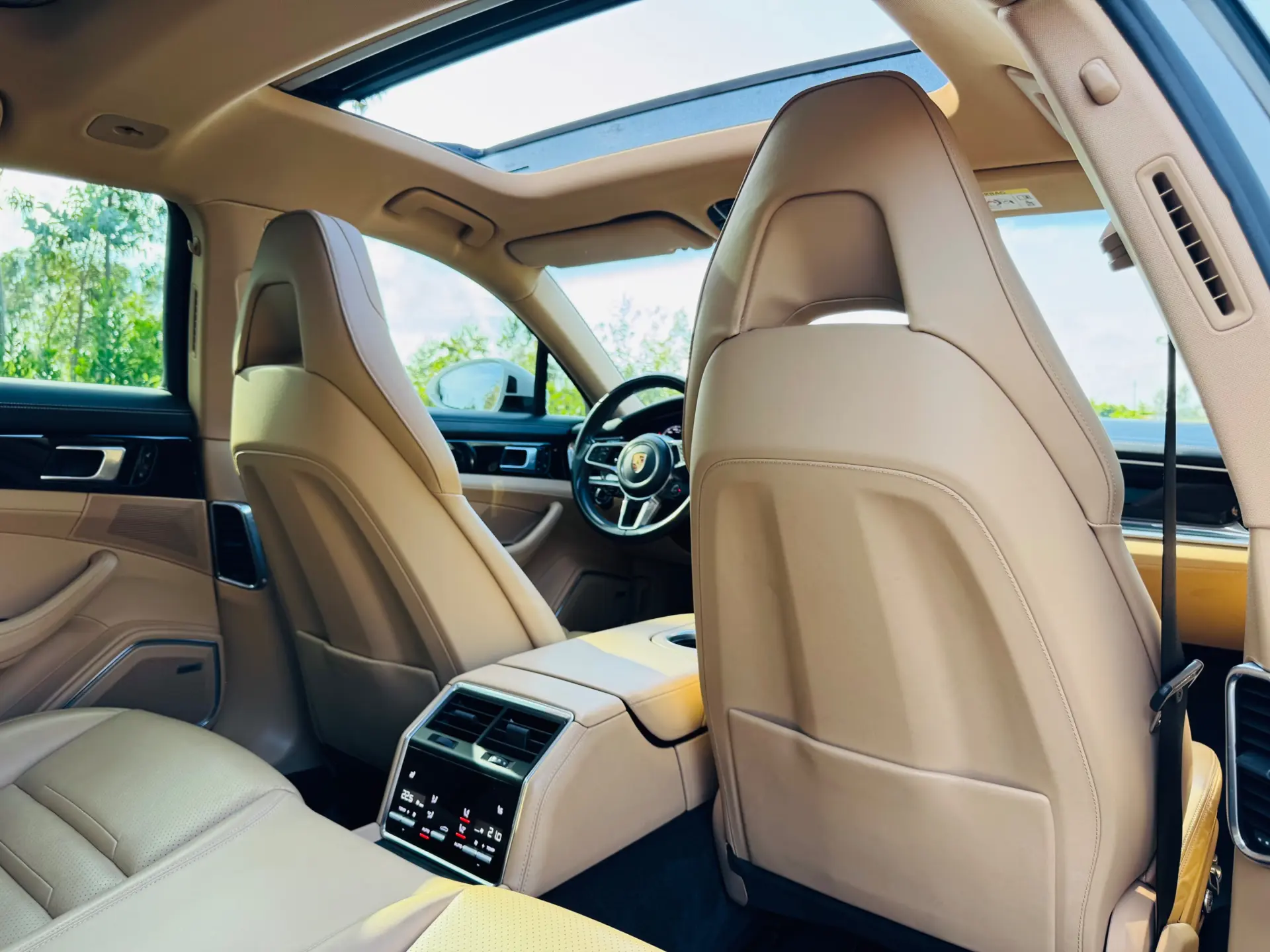 Porsche Panamera Sport Turismo 4 E-Hybrid 67