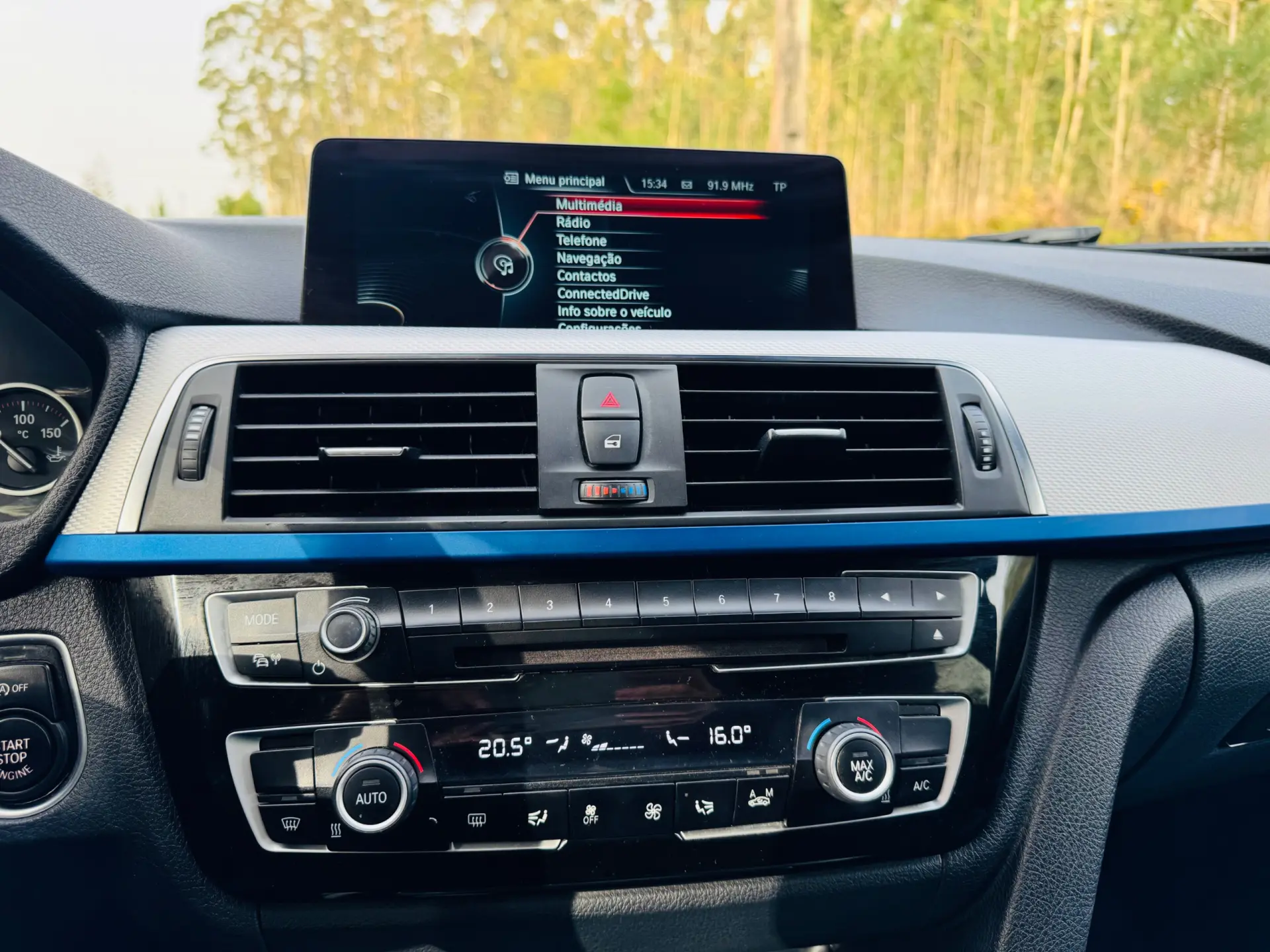 BMW 320 d Pack M Auto 25