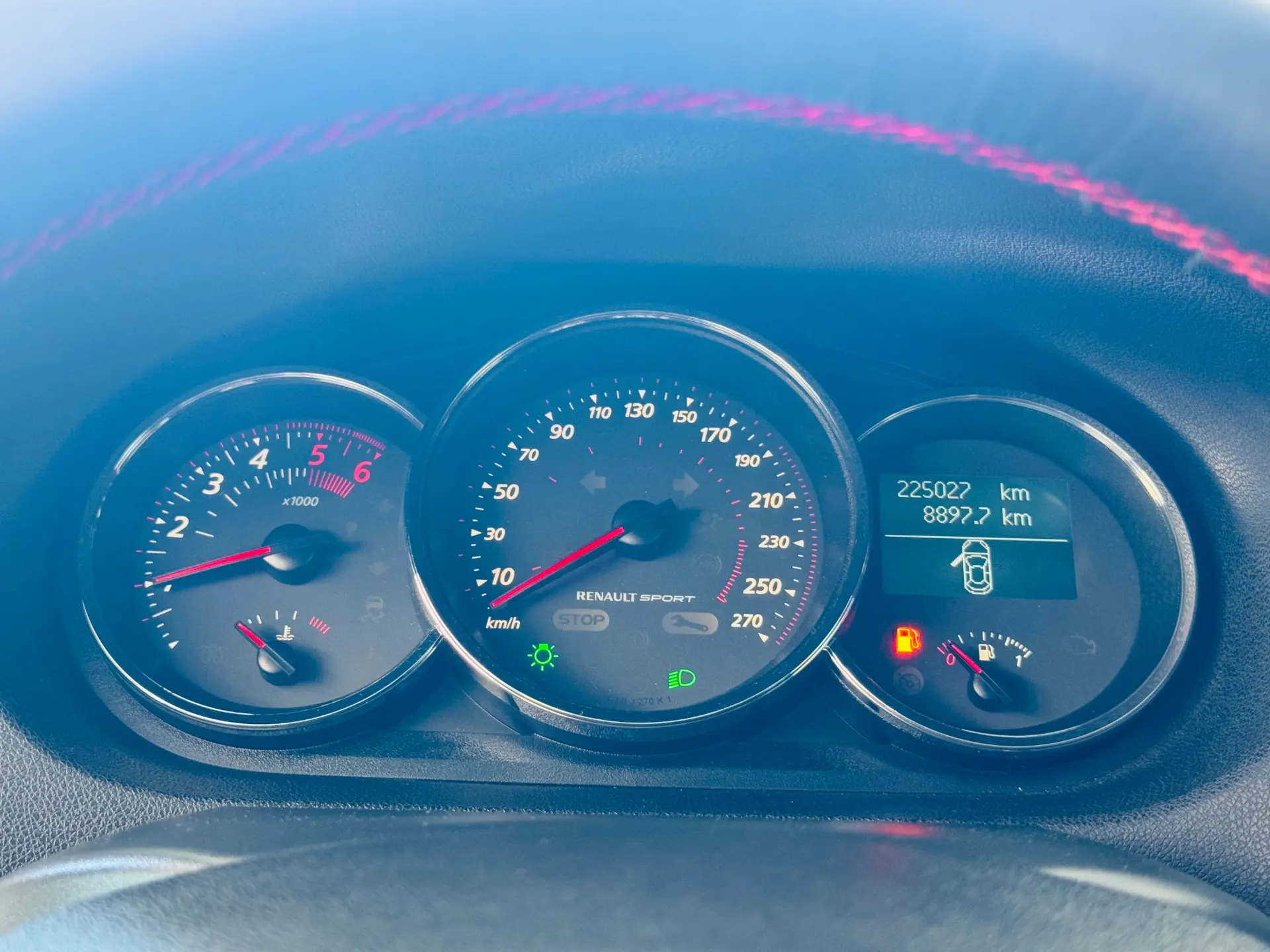 Renault Mégane Coupe 1.5 dCi GT Line 24