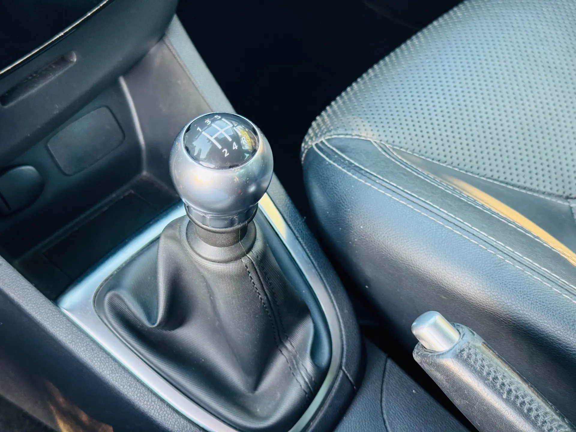 Renault Clio dCi 90 Limited 27