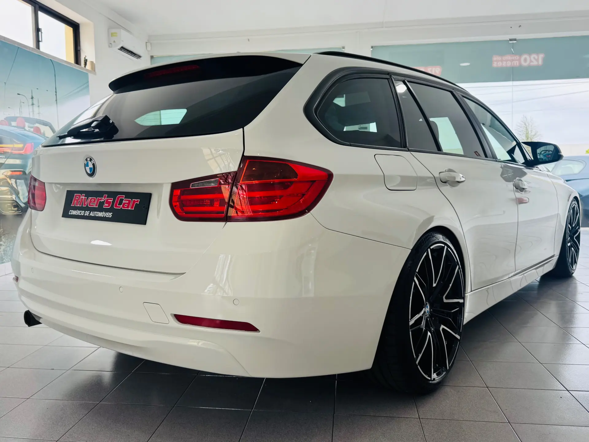 BMW 320 d Sport Line 9