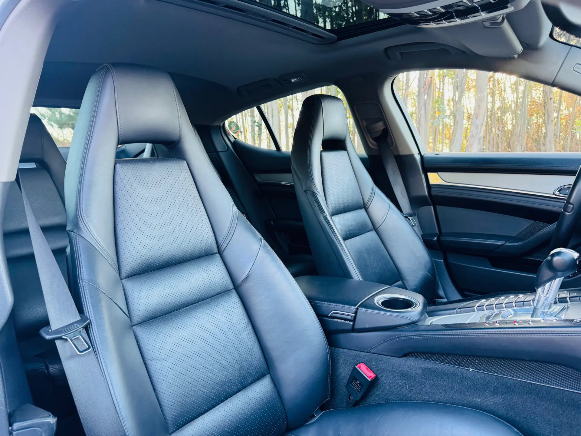 Porsche Panamera Platinum Edition 40