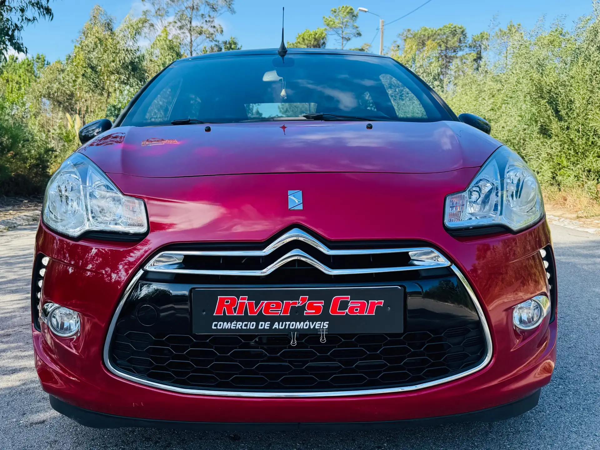 Citroen DS3 Cabrio 1.2 VTi So Chic 3