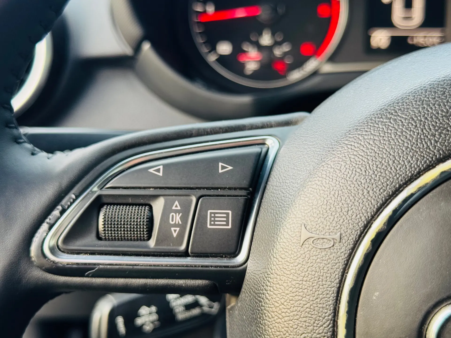 Audi A1 1.6 TDI S-line 23