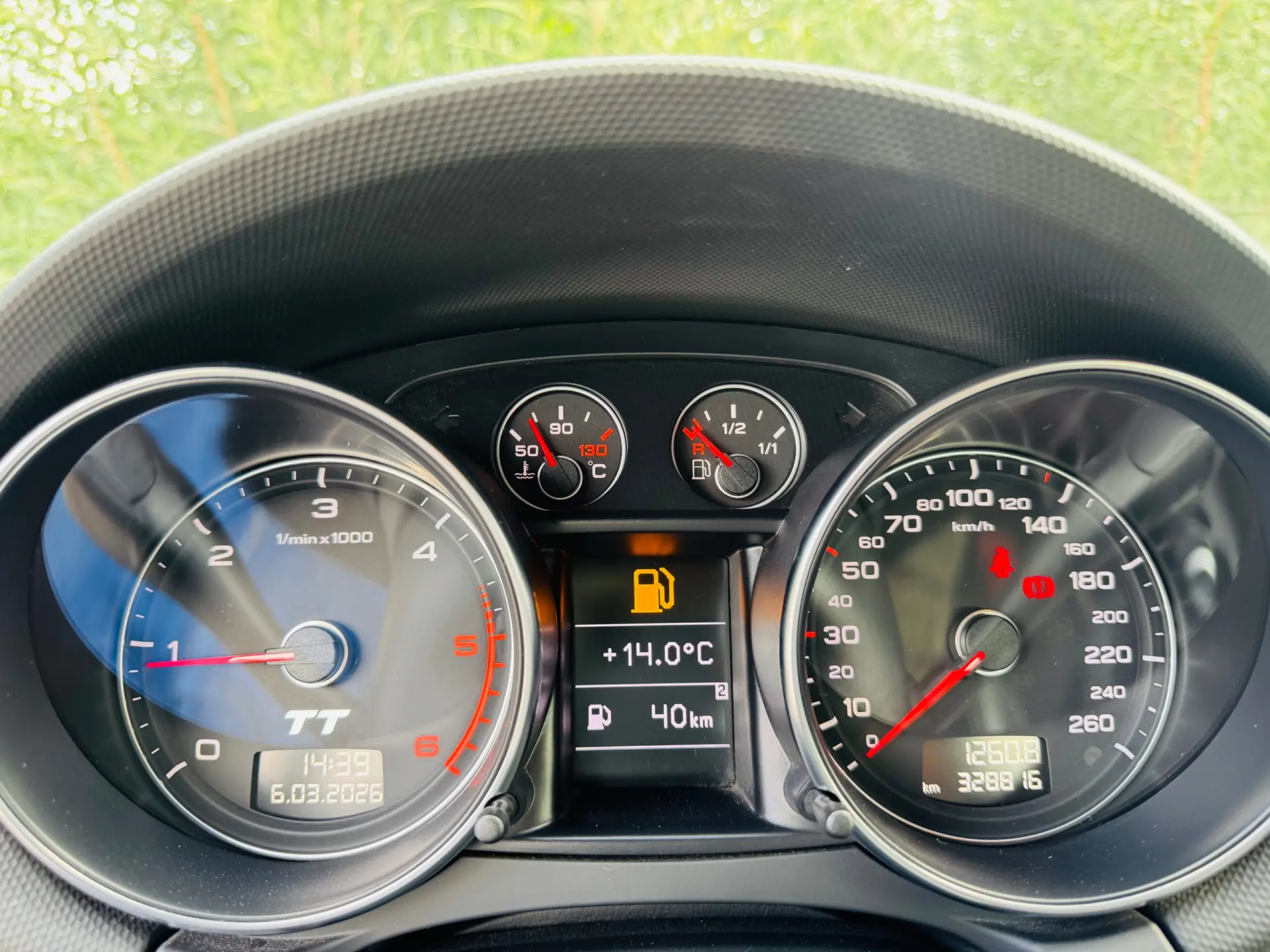 Audi TT Coupé 2.0 TDI quattro S-line 19