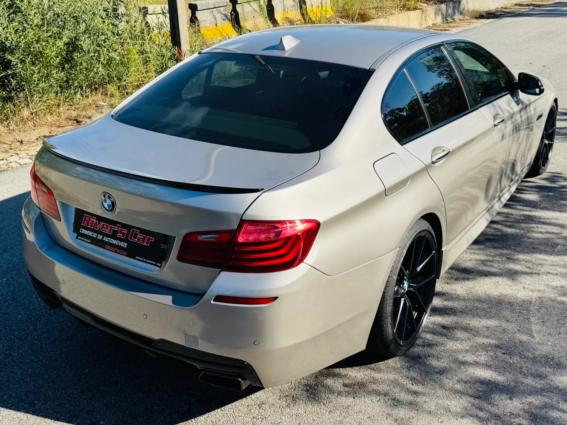 BMW 530 d Pack M Auto 11