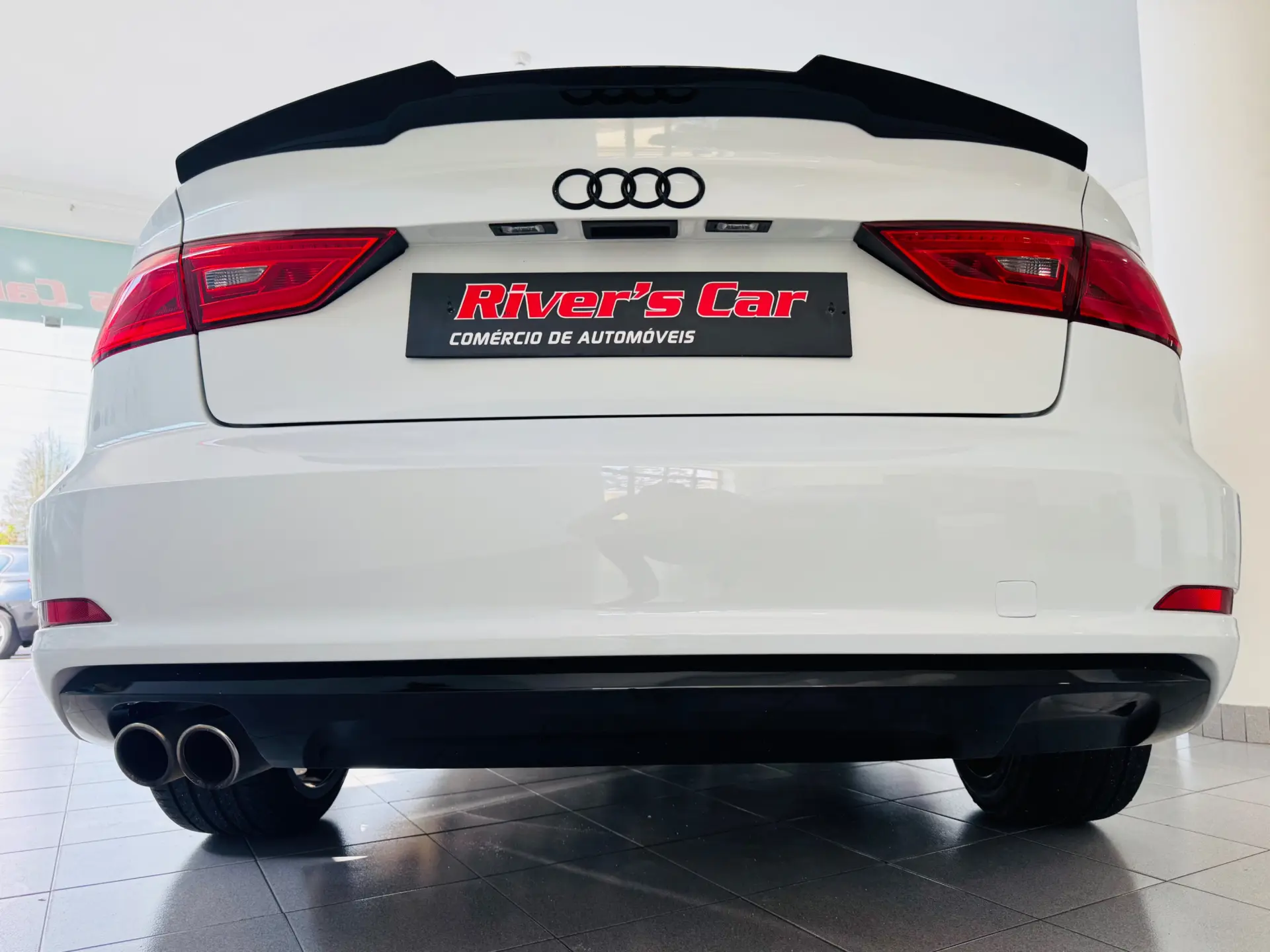 Audi A3 Limousine 2.0 TDI S-line 16