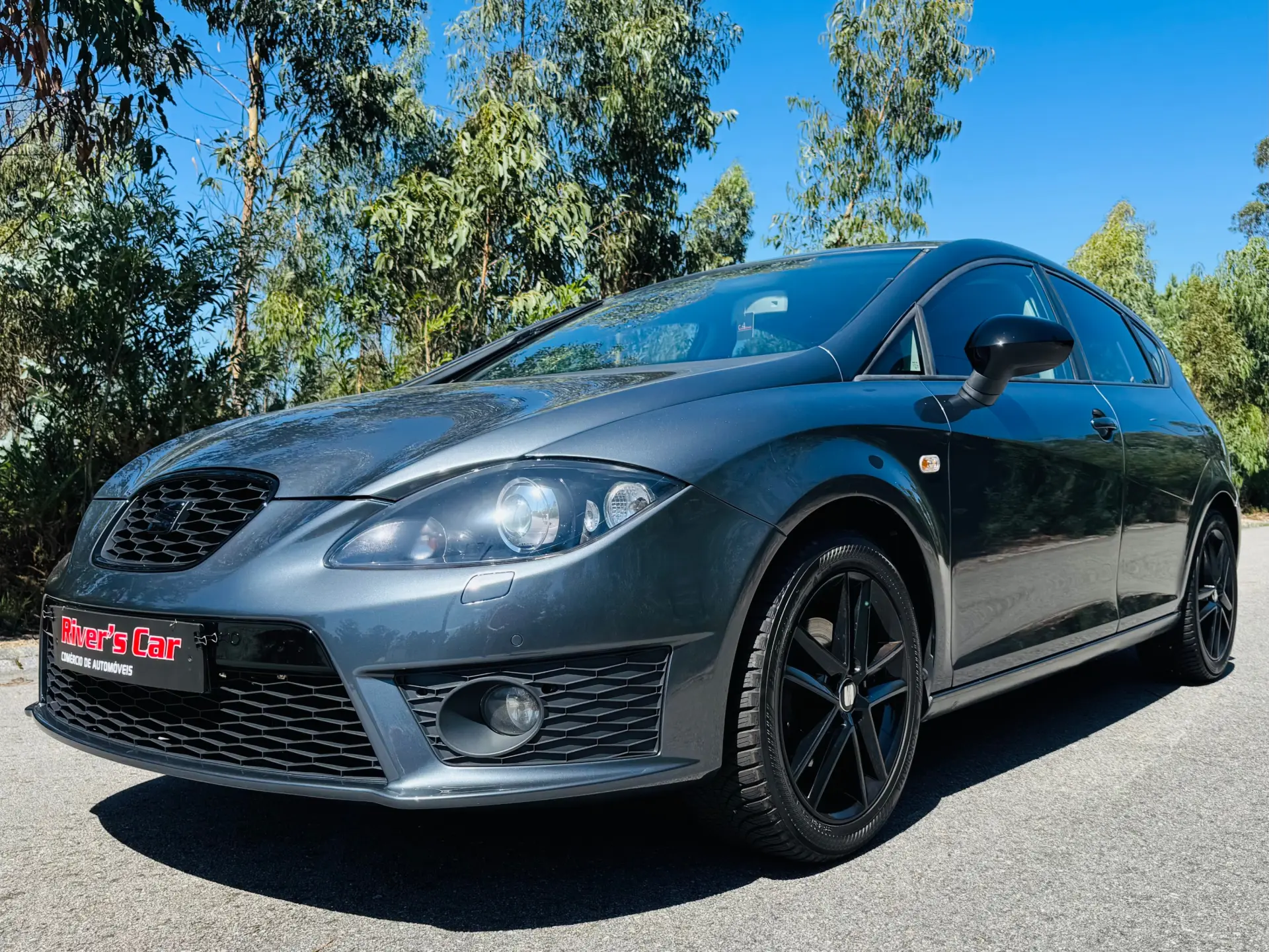 SEAT Leon 2.0 TDI DPF FR 1
