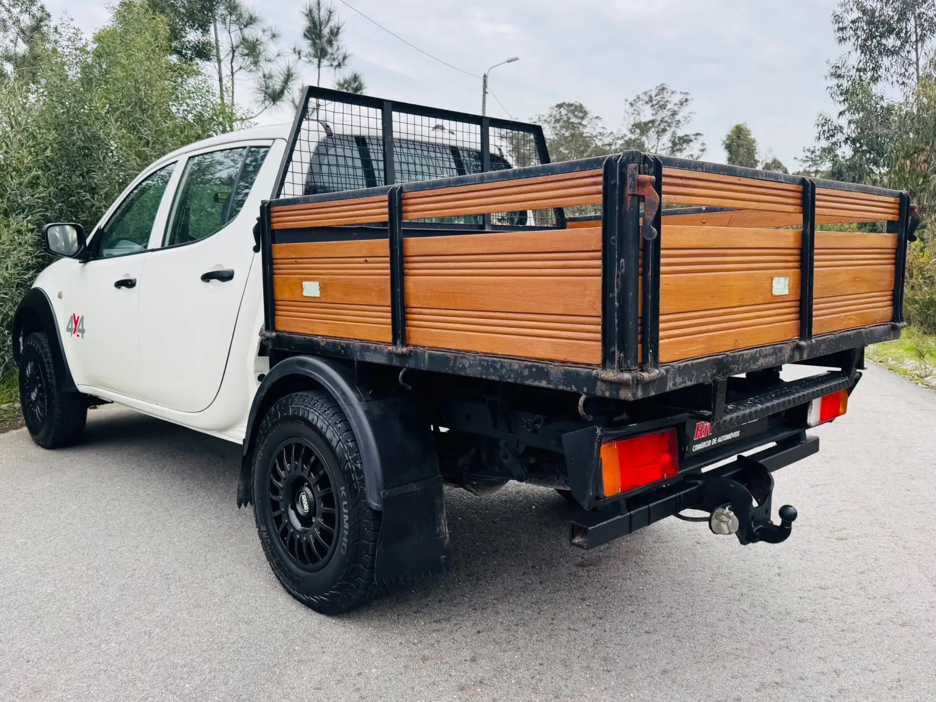 Mitsubishi L200 2.5 DI-D CD Intense AC/JLL 12