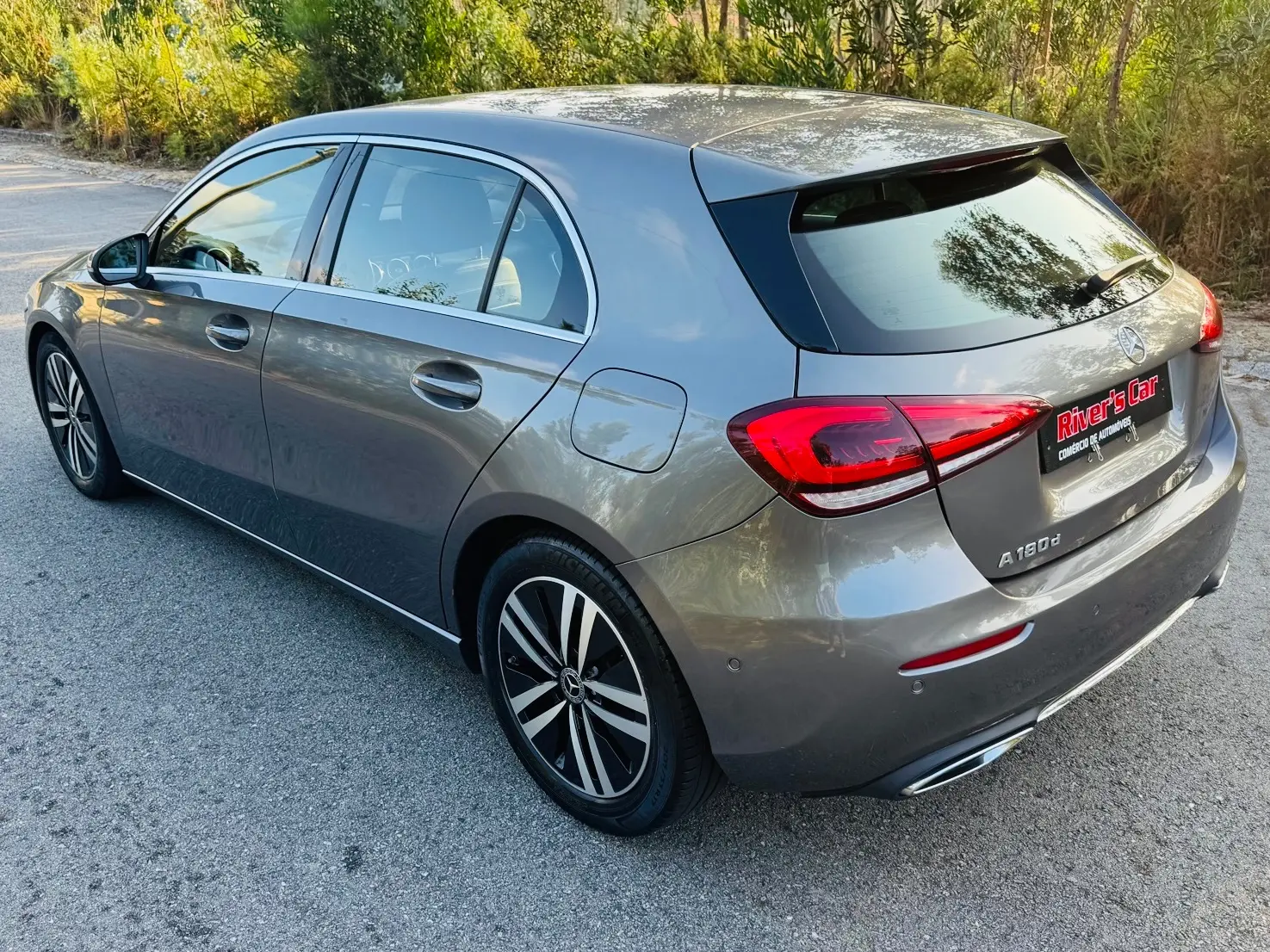 Mercedes-Benz A 180 d 7G-DCT Progressive 10