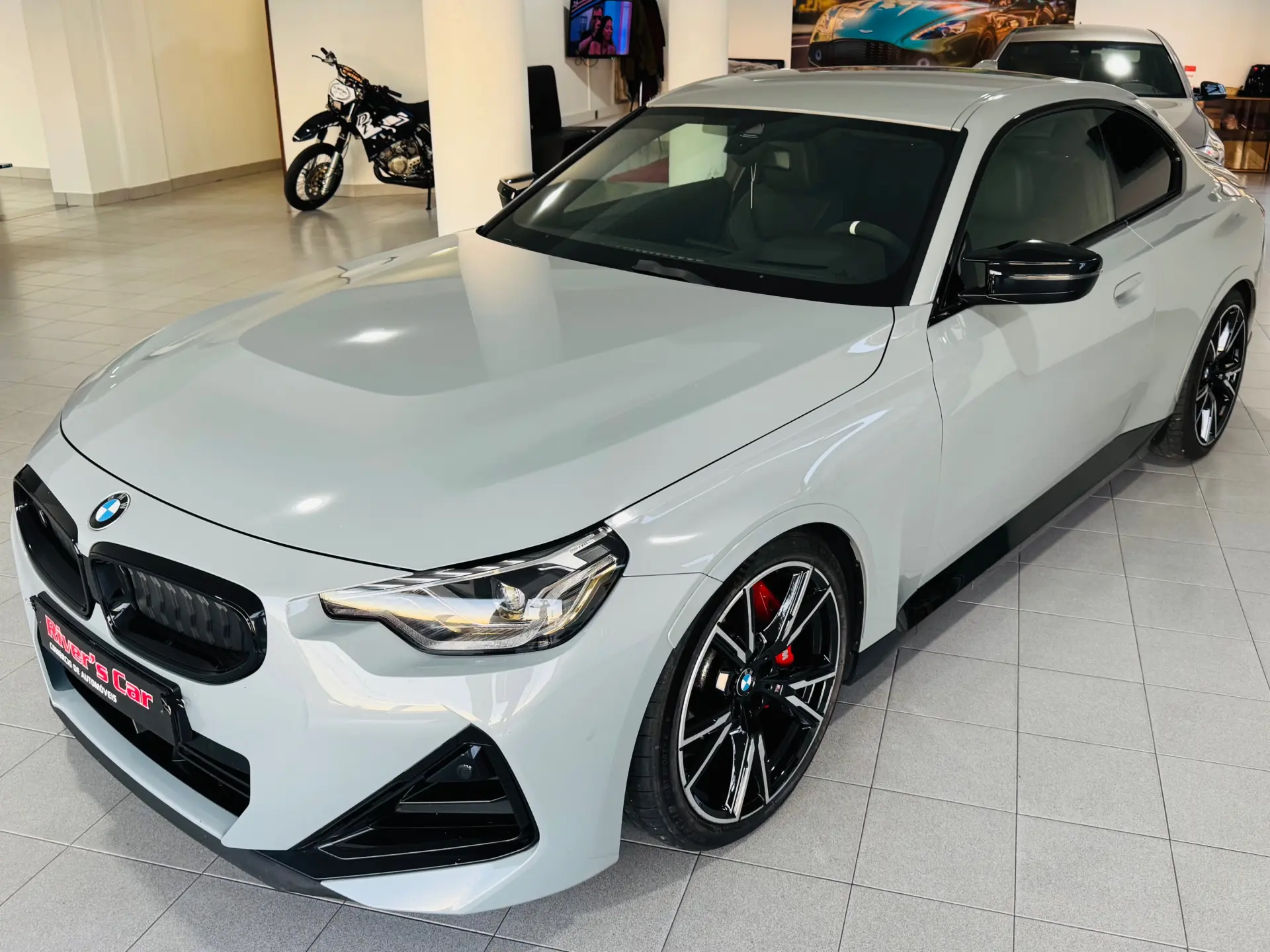 BMW M240i xDrive Auto 2