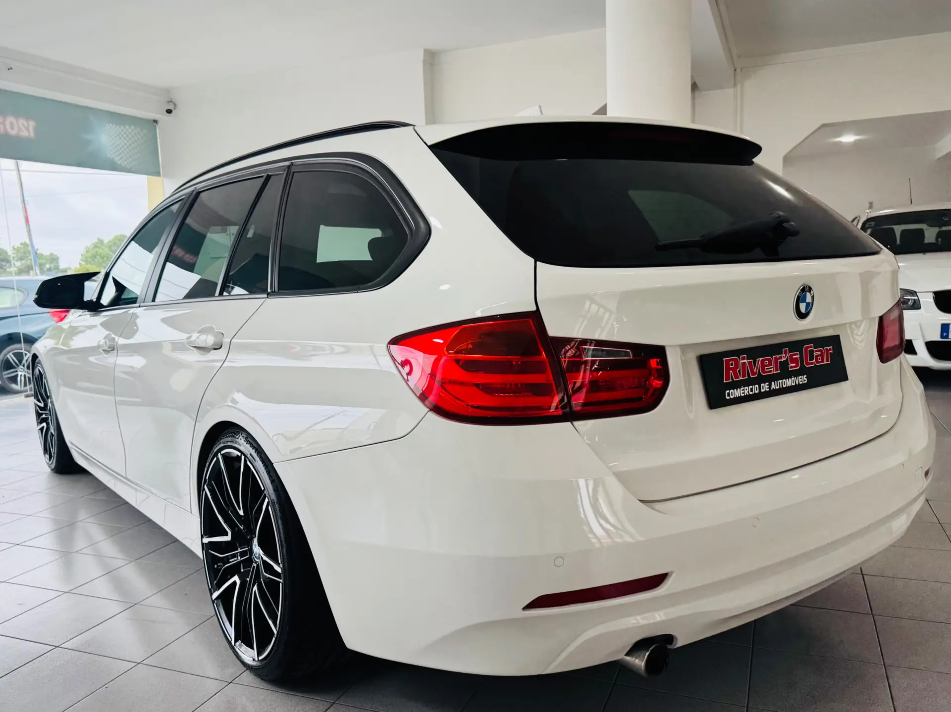 BMW 320 d Sport Line 13