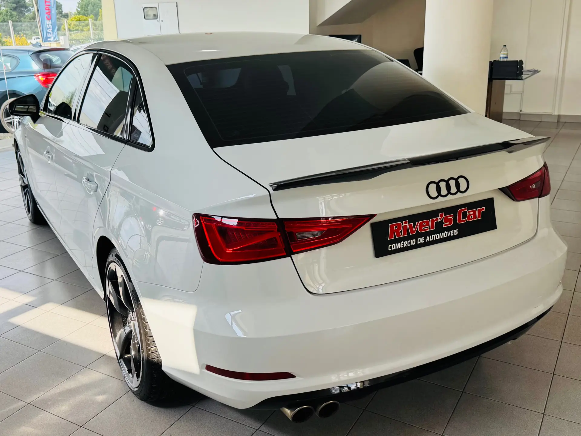 Audi A3 Limousine 2.0 TDI S-line 14